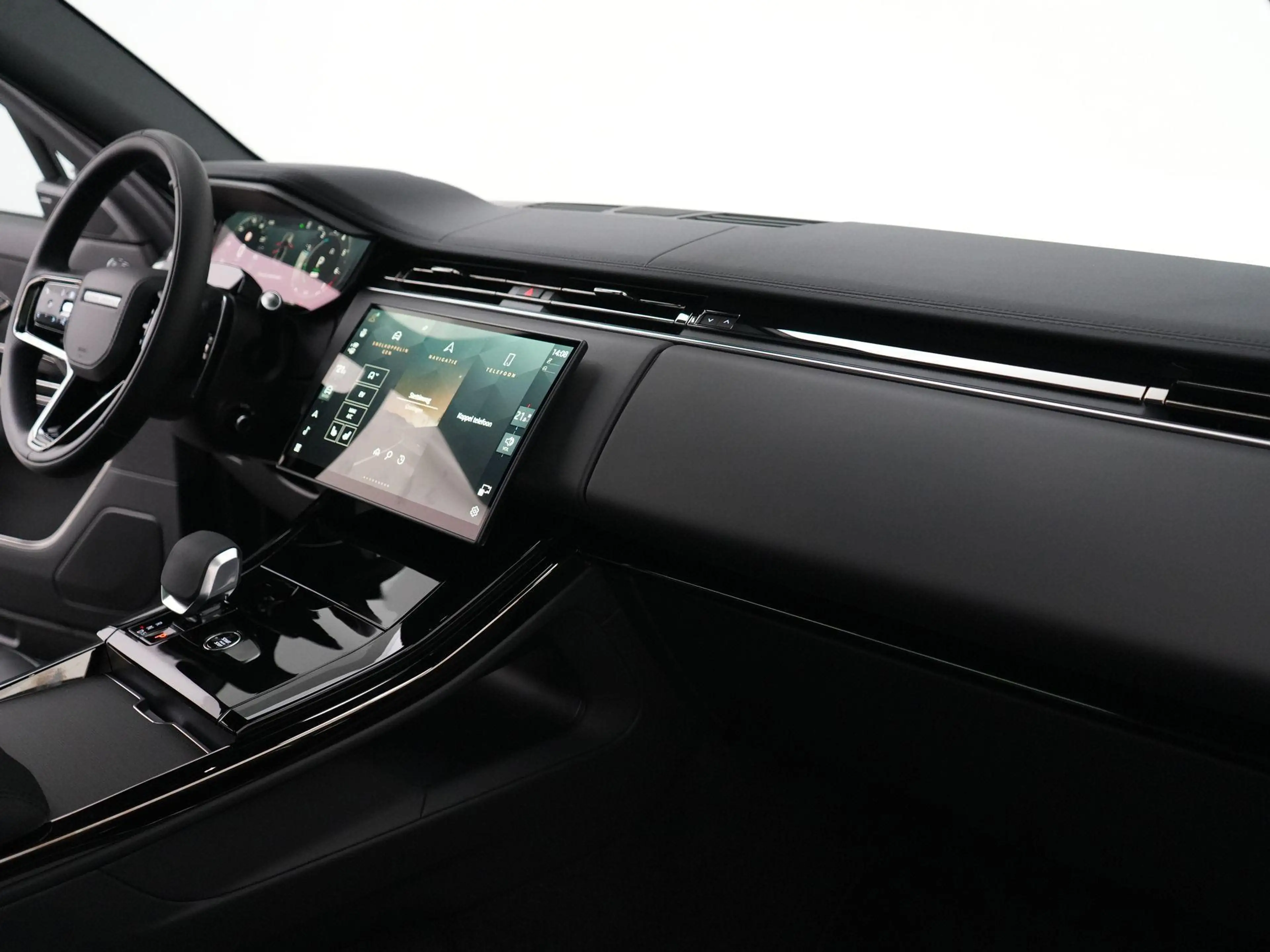 Land Rover Range Rover Sport 3.0 P460e Dynamic SE PHEV Black Pack | Technology — photo 13