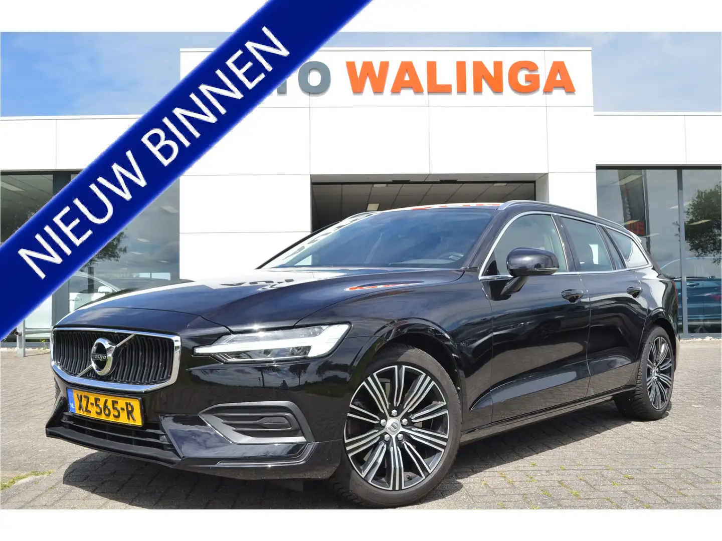 Volvo V60 2.0 T5 Momentum Leer | Stoelverwarming + achter + Noir - 1