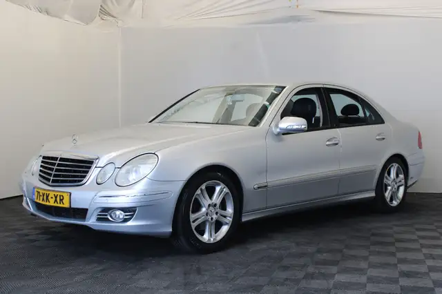 Mercedes-Benz E 280 Avantgarde