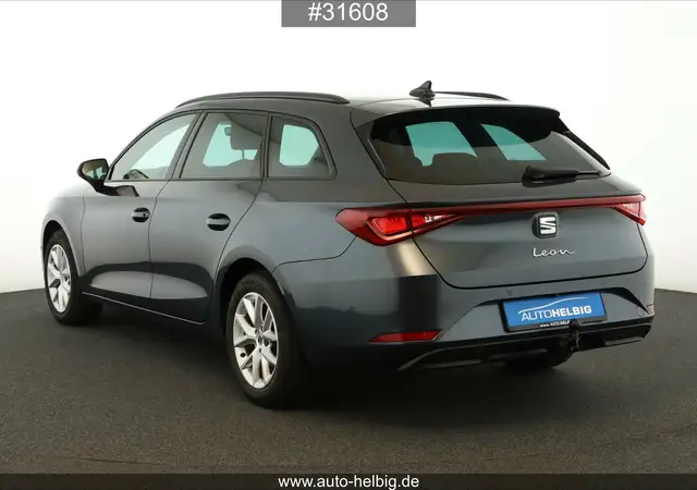Seat Leon view 3