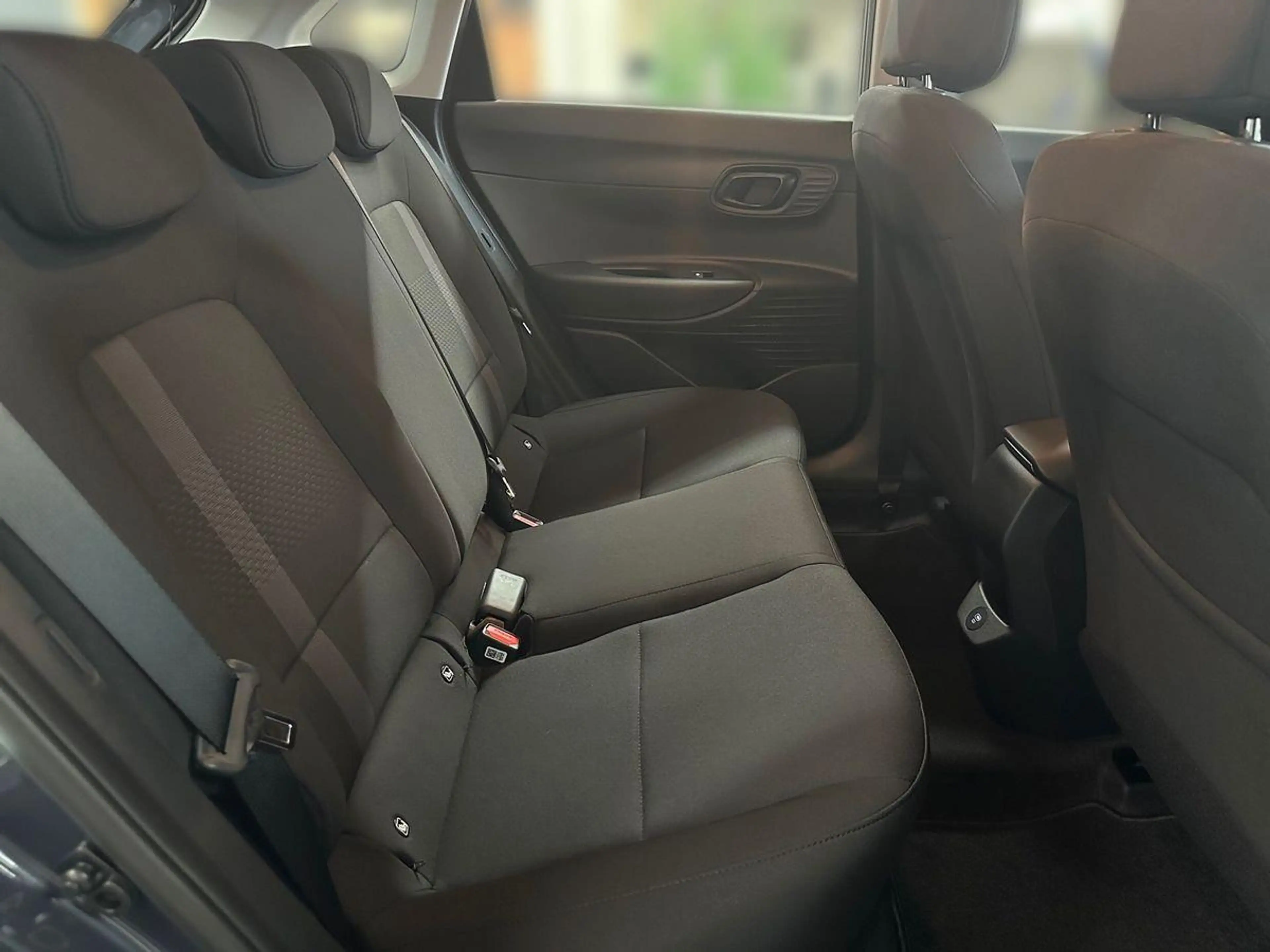 Hyundai i20 Smart 1.0 TGDI Automatik+NAVI+SHZ+CAM — photo 9