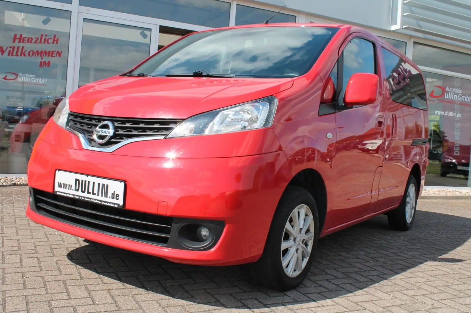 Nissan NV200 Evalia 1,6 Tekna Campingeinbau Rot - 1