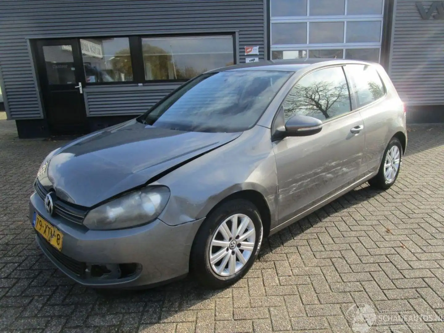 Volkswagen Golf 1.2 TSI Comfortline Gris - 1