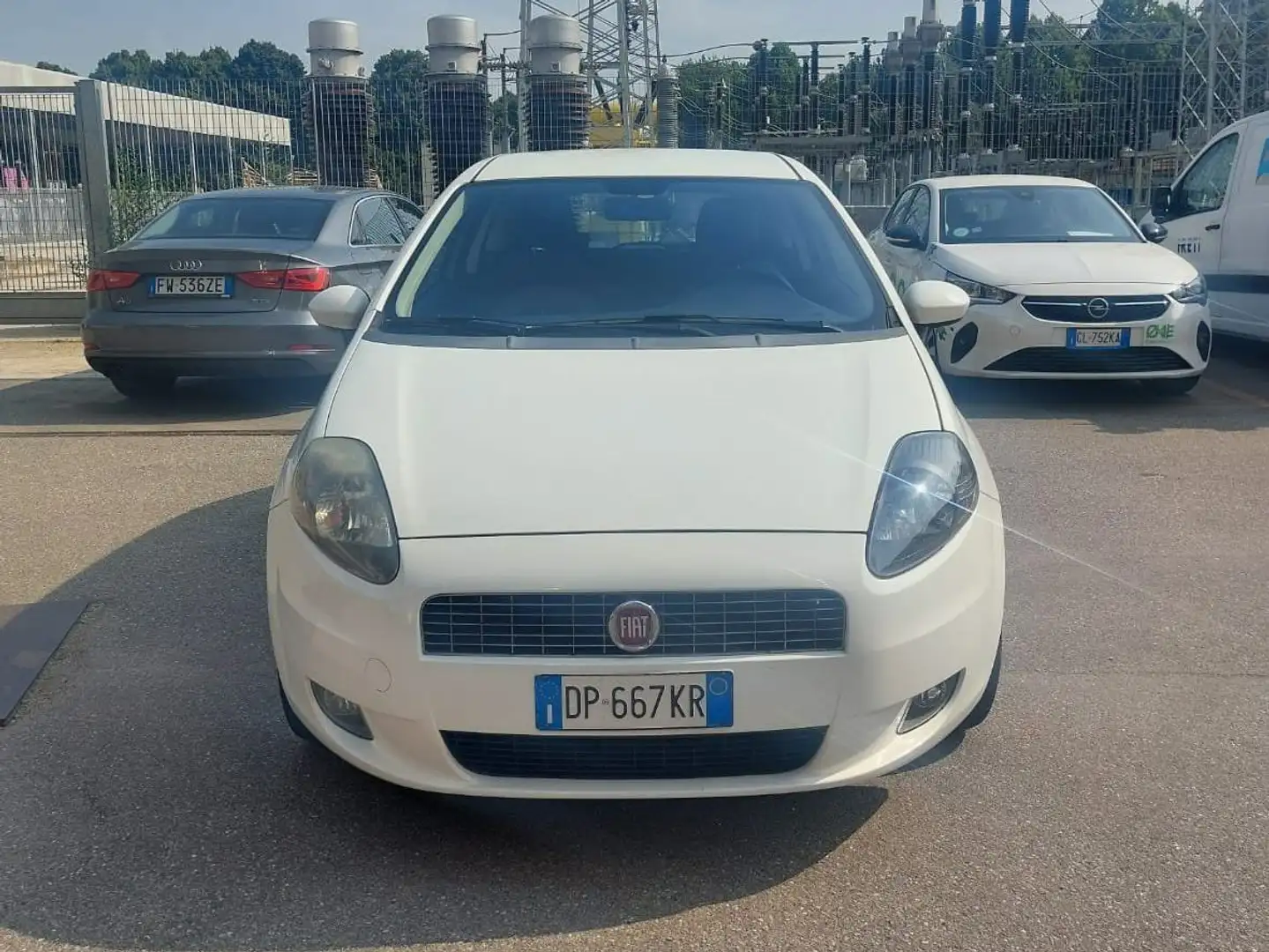 Fiat Grande Punto Grande Punto 3p 1.4 Active c/esp s/clima 77cv Blanc - 1