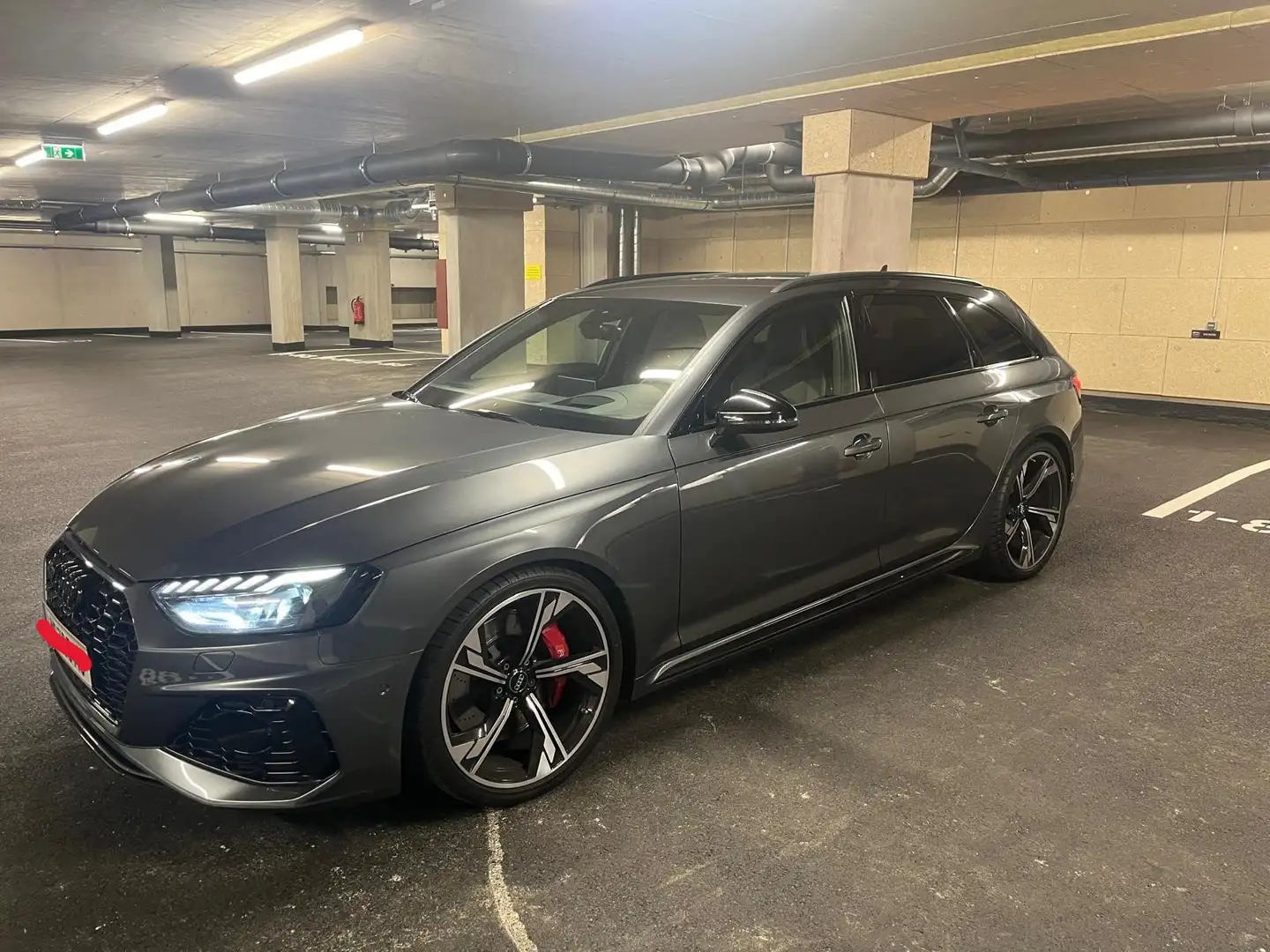 Audi RS4 RS4 Avant 2,0 TFSI quattro tiptronic Grau - 1