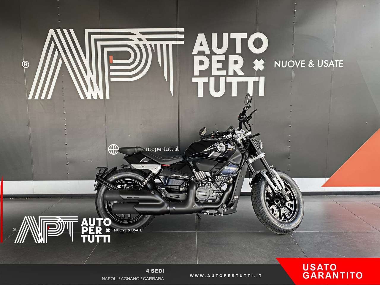Benelli Leoncino Leoncino Bobber 400 Black