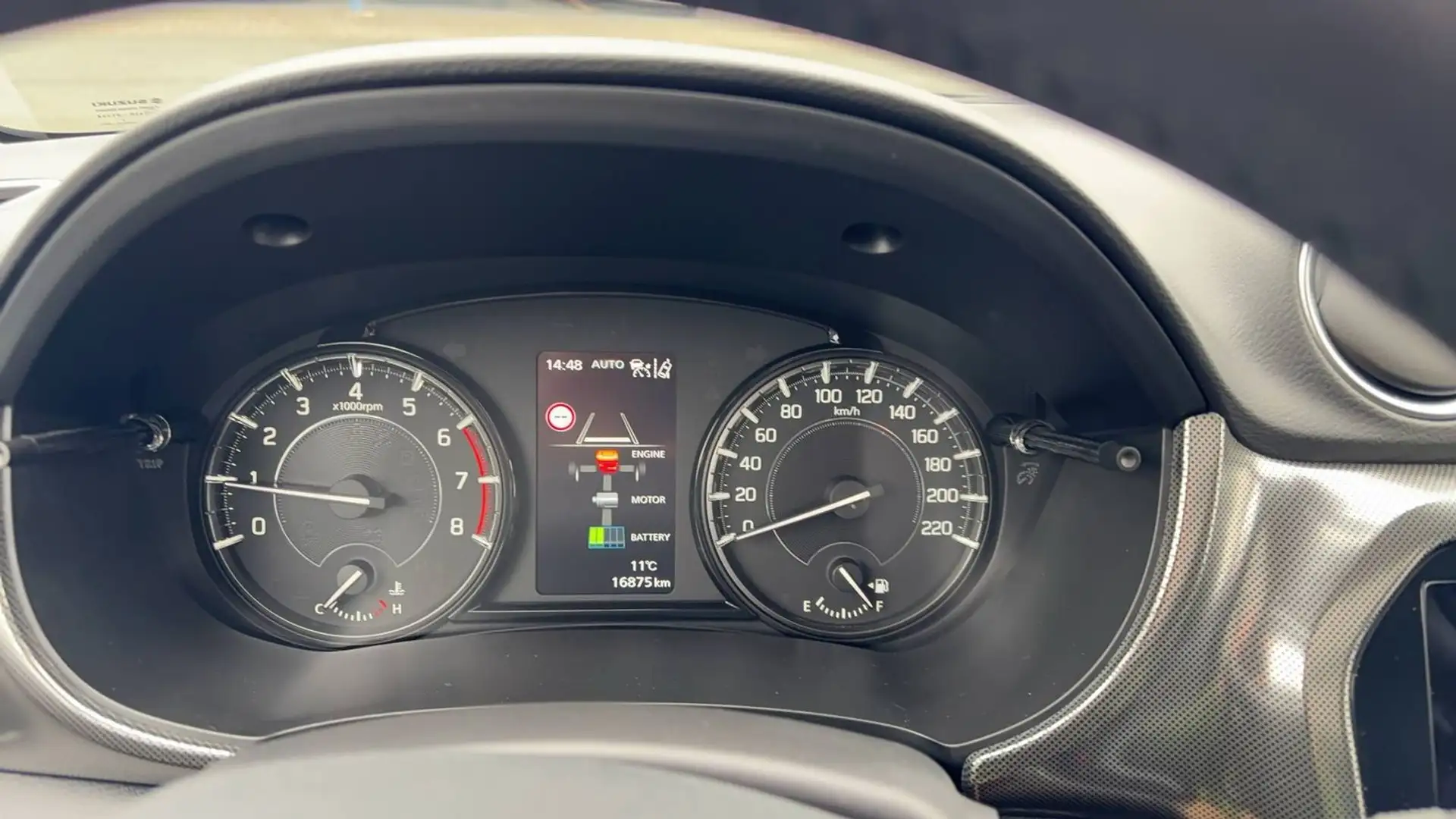 Suzuki Vitara 1,4 4x4 Comfort+ Hybrid*Garantie*WRäder* Gris - 2