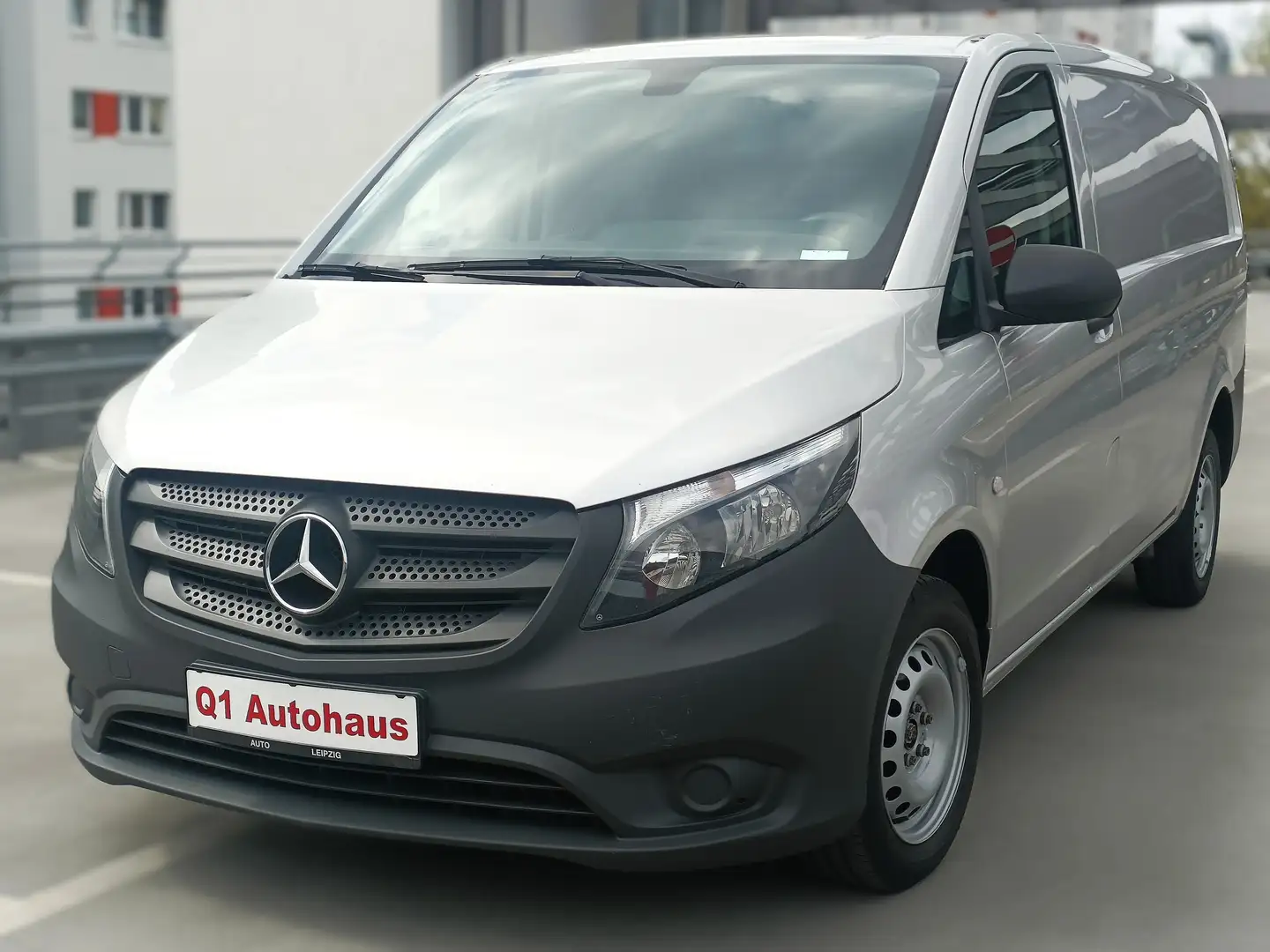 Mercedes-Benz Vito Kasten lang 6-G/KLIMA/SIHZG/KAMERA/FLÜGELTÜR Silber - 1