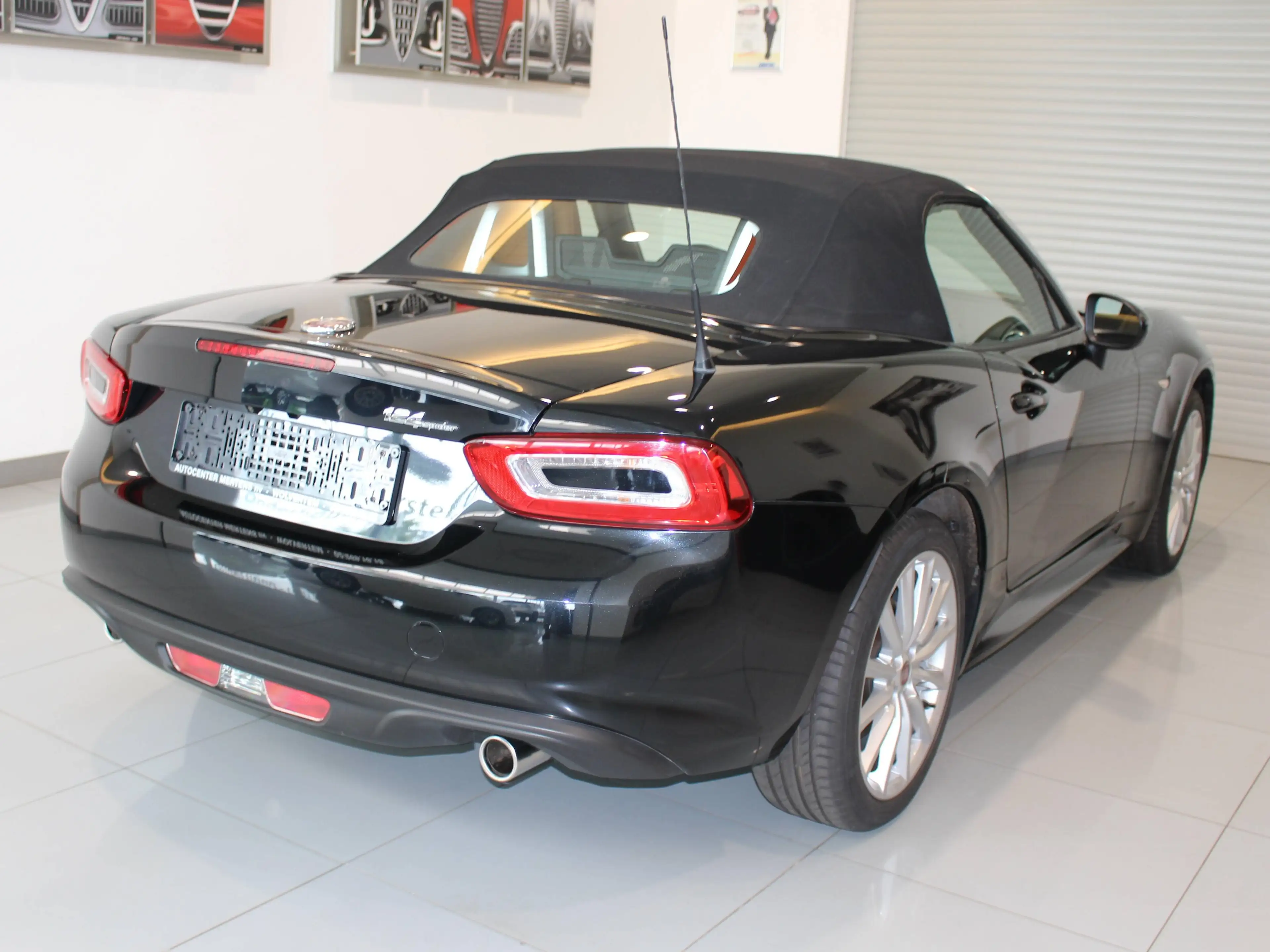 Fiat 124 Spider 124 Spider 1.4 MultiAir Lusso — photo 6