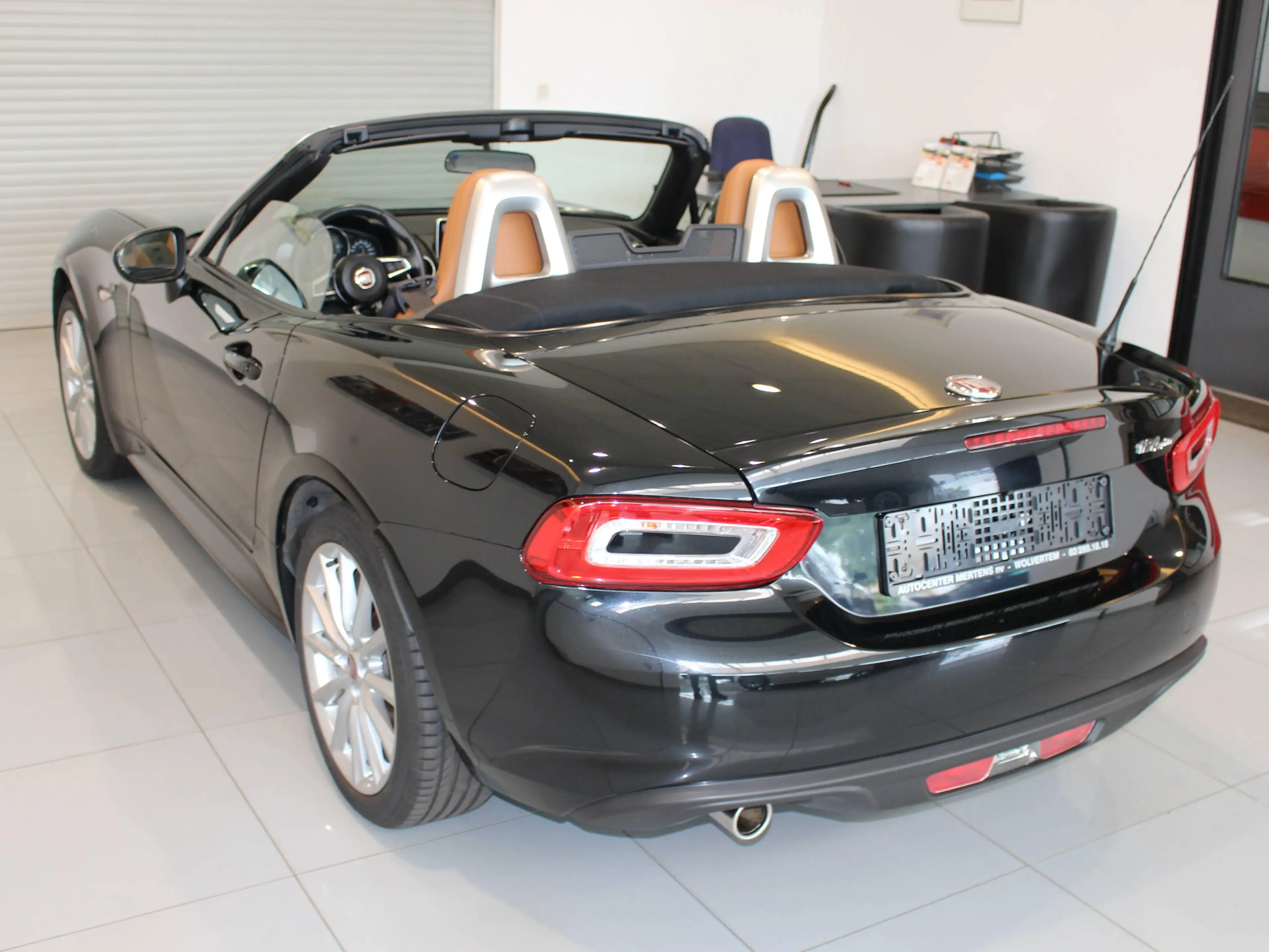 Fiat 124 Spider 124 Spider 1.4 MultiAir Lusso — photo 12
