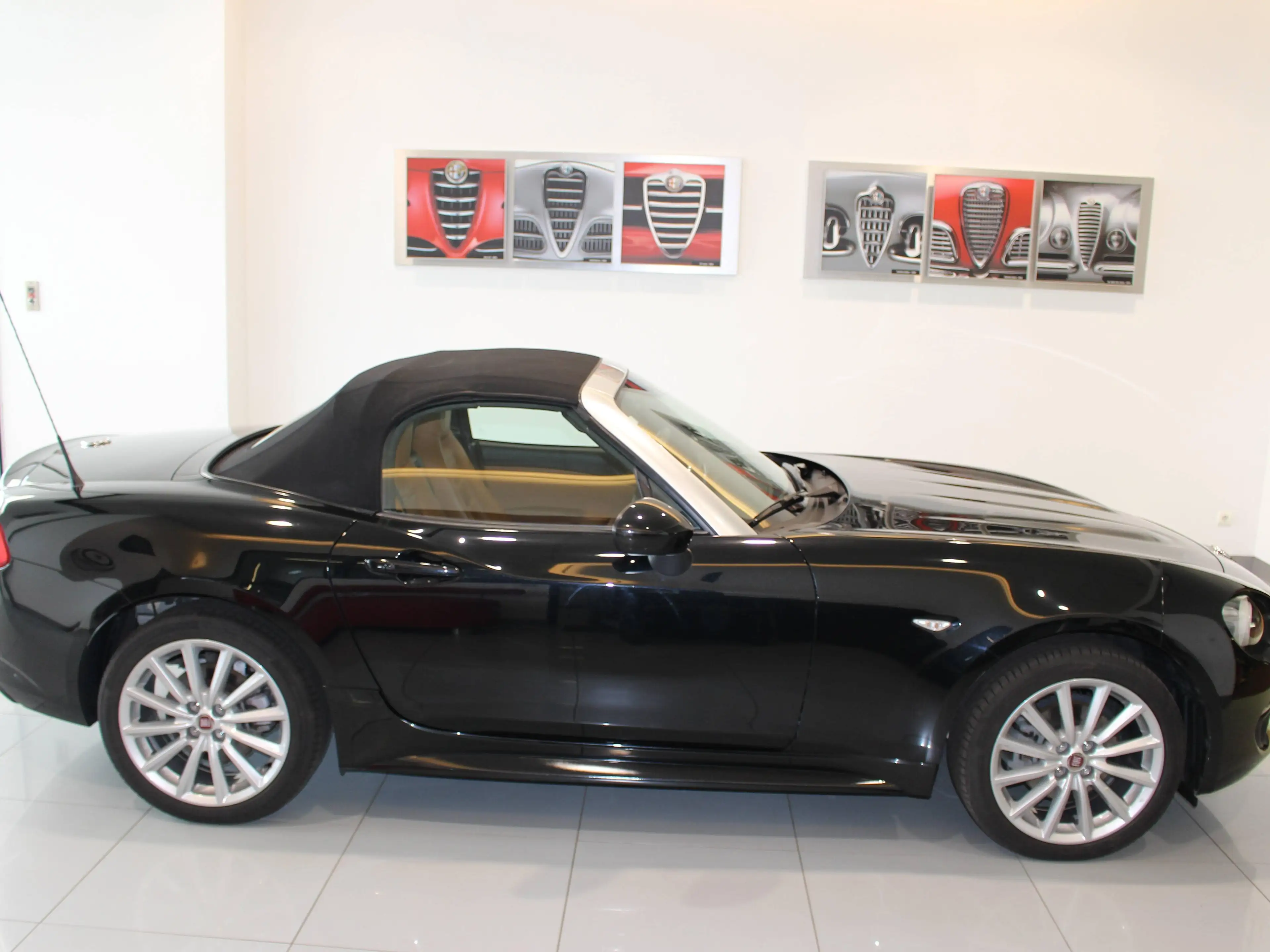 Fiat 124 Spider 124 Spider 1.4 MultiAir Lusso — photo 5