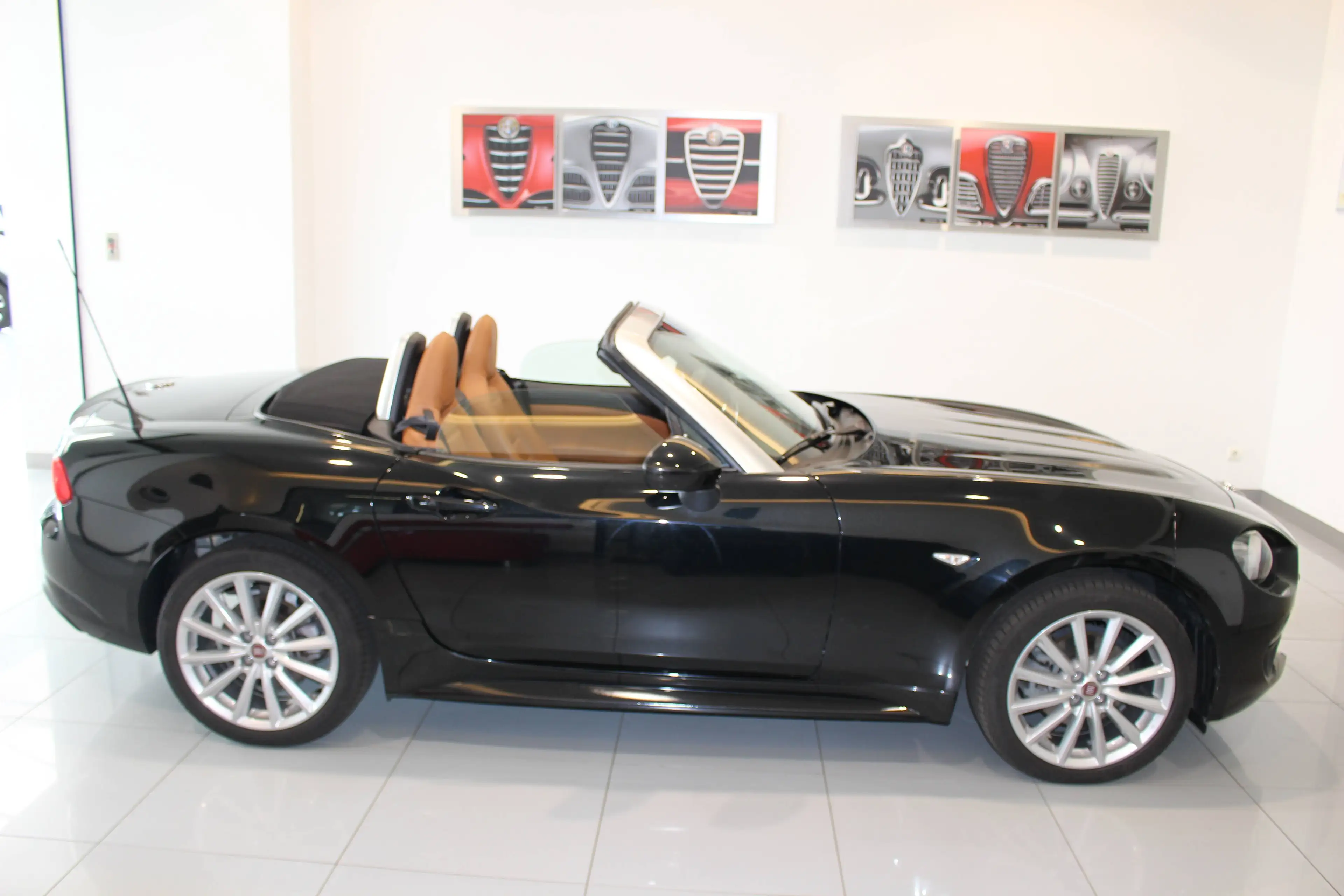 Fiat 124 Spider 124 Spider 1.4 MultiAir Lusso — photo 9