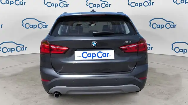 BMW X1 view 3