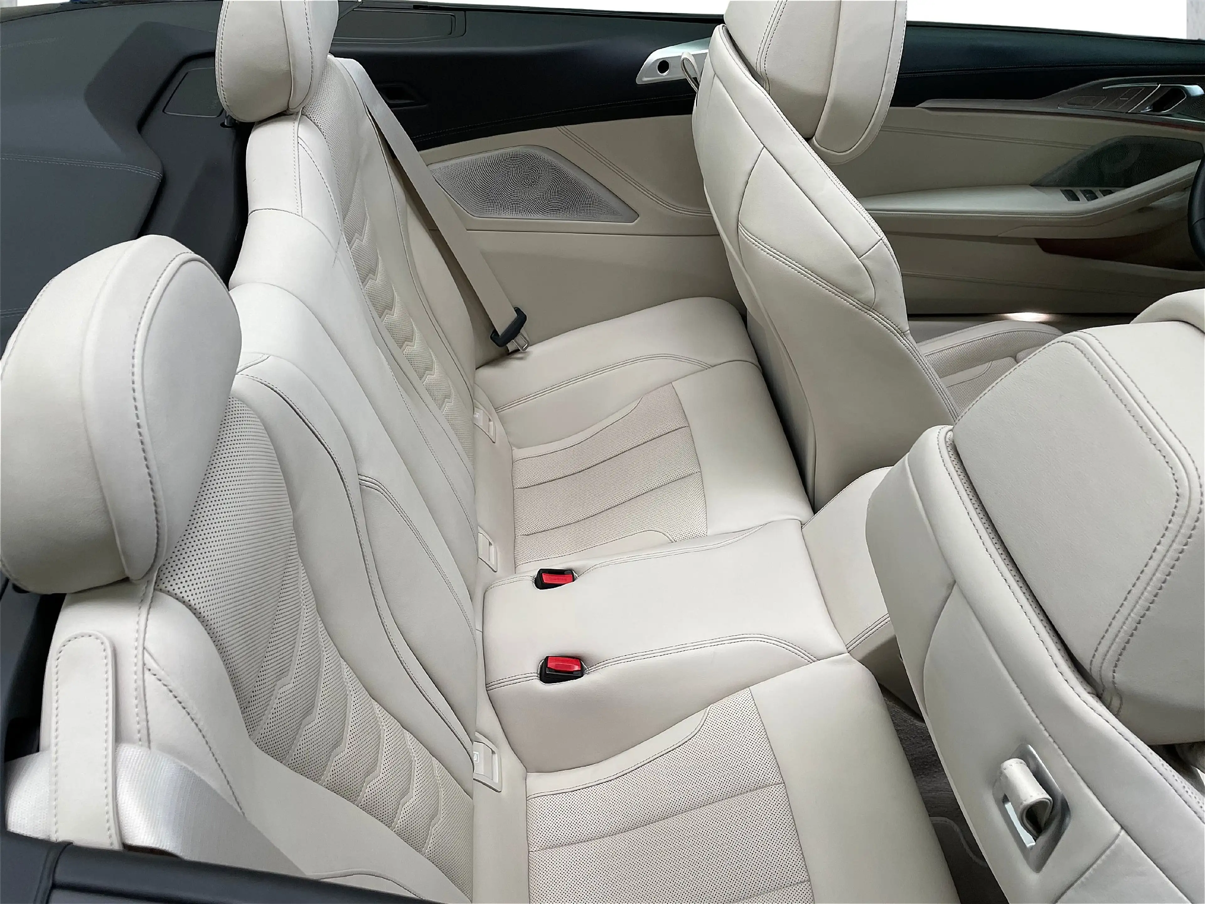 BMW 840 i xDrive Cabrio — photo 12