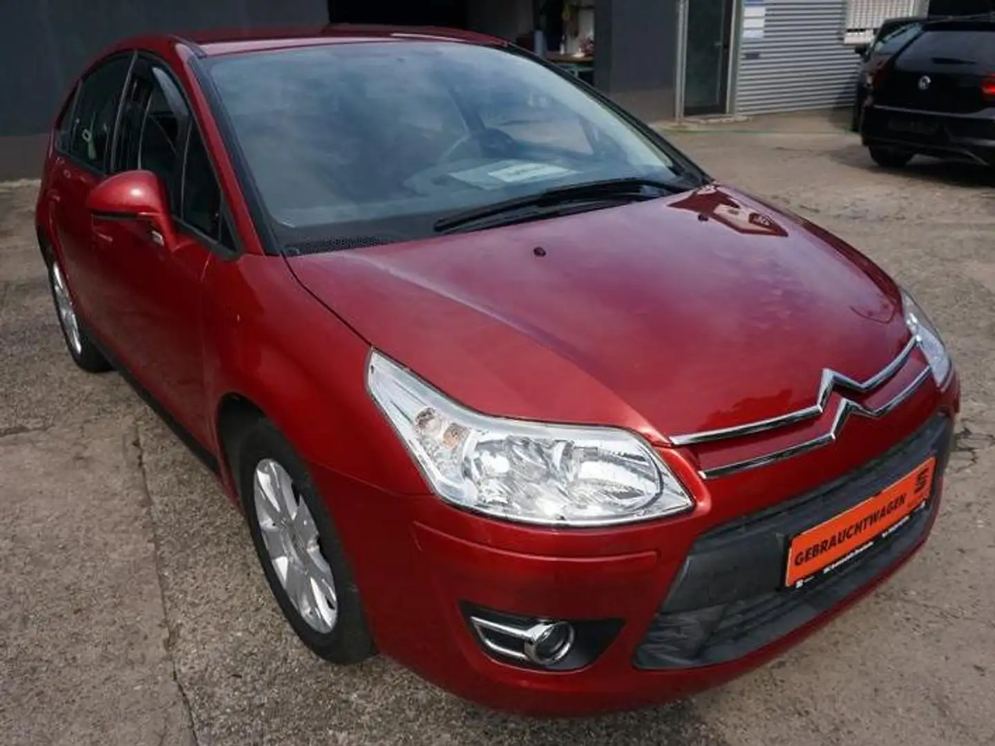Citroen C4 Tendance Rot - 1