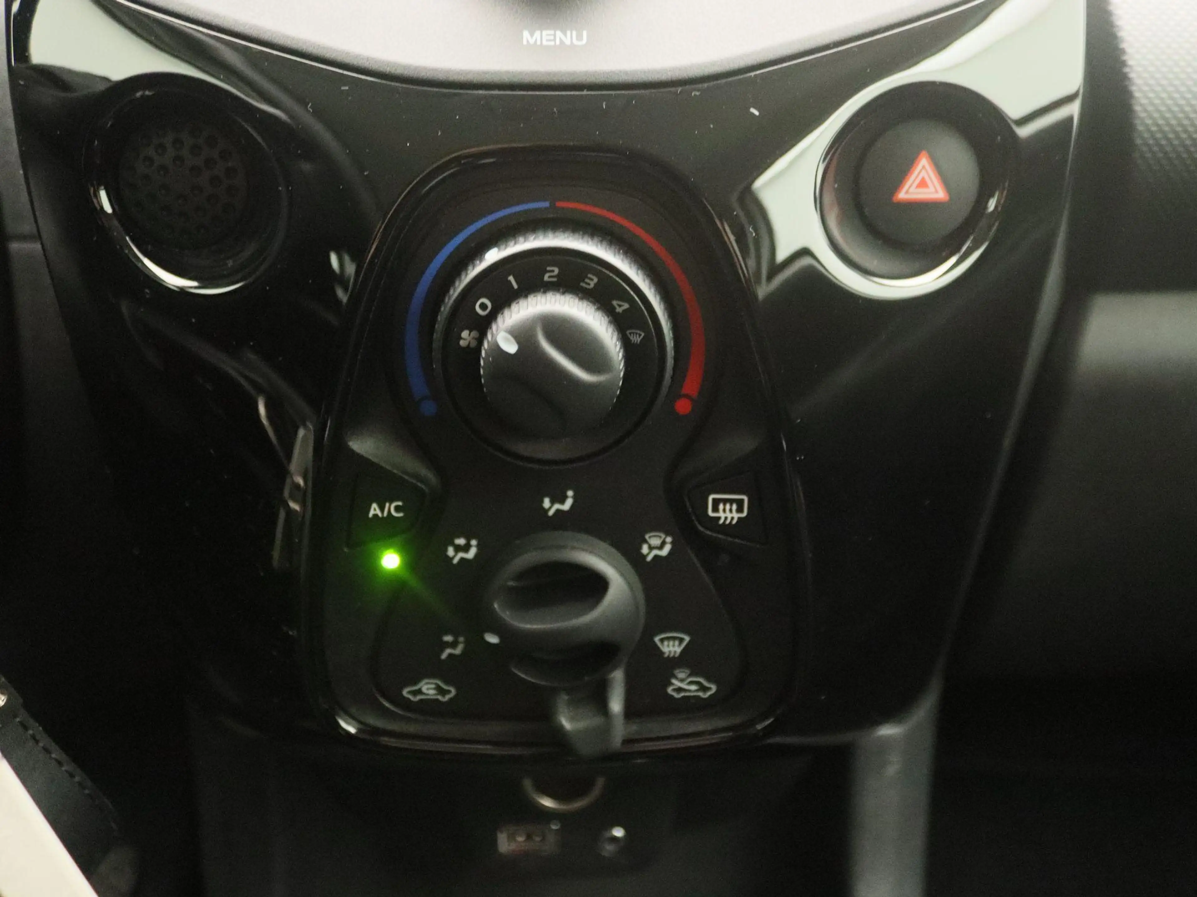 Citroen C1 1.0 VTi Feel | Airco | Elektrische ramen voor | Bl — photo 10