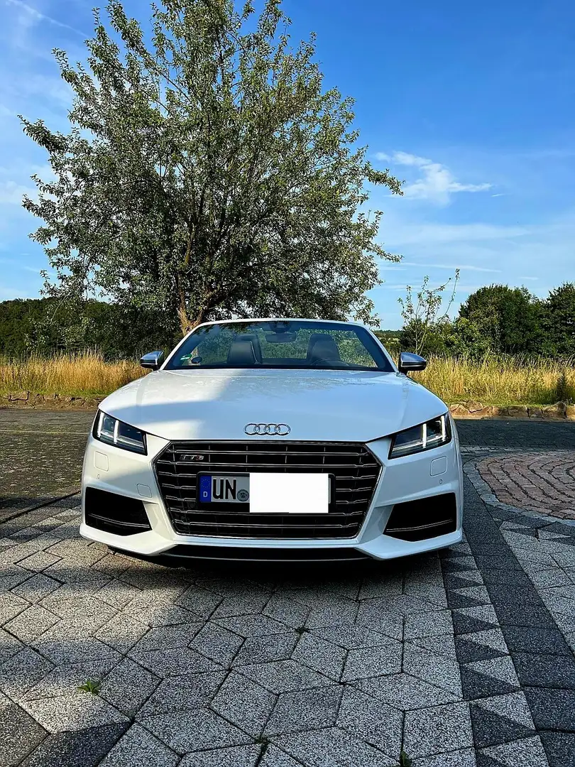 Audi TTS Roadster - 1