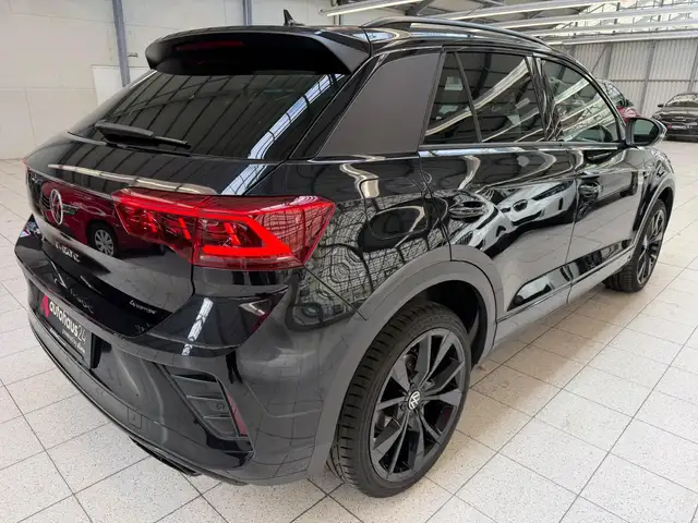 Volkswagen T-Roc view 5