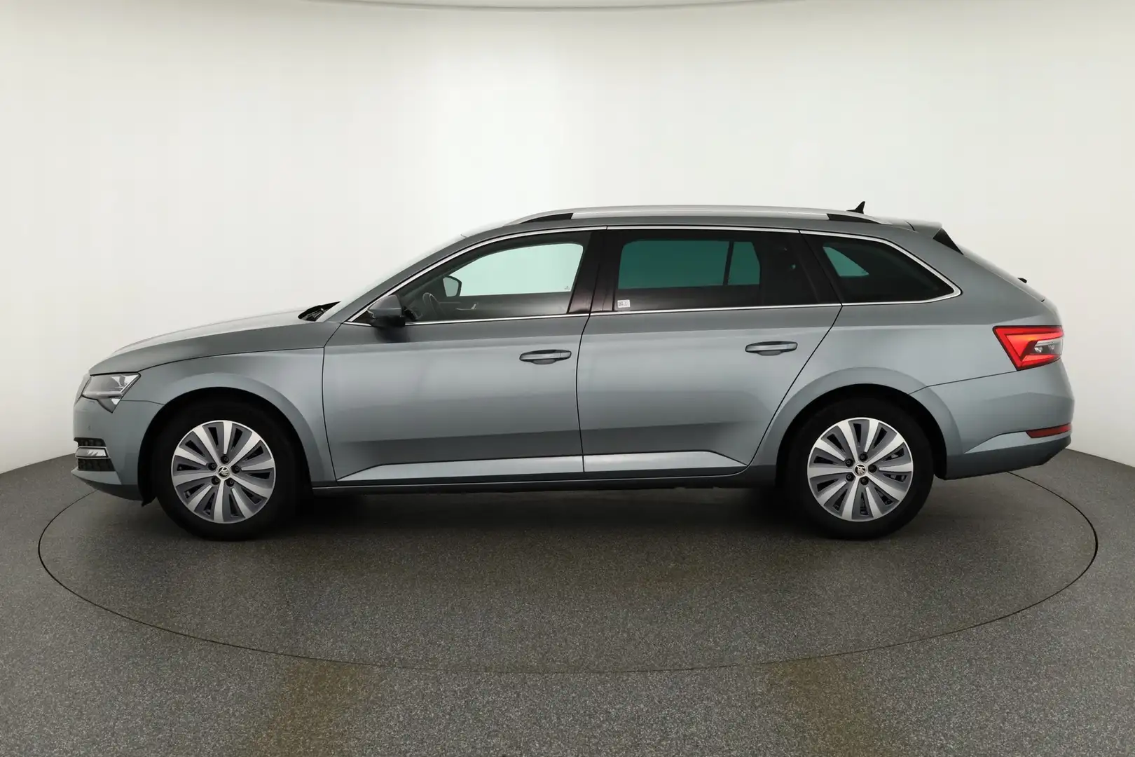 Skoda Superb Combi 2.0 TDI DSG Style LED Navi ACC AHK DA Gris - 2