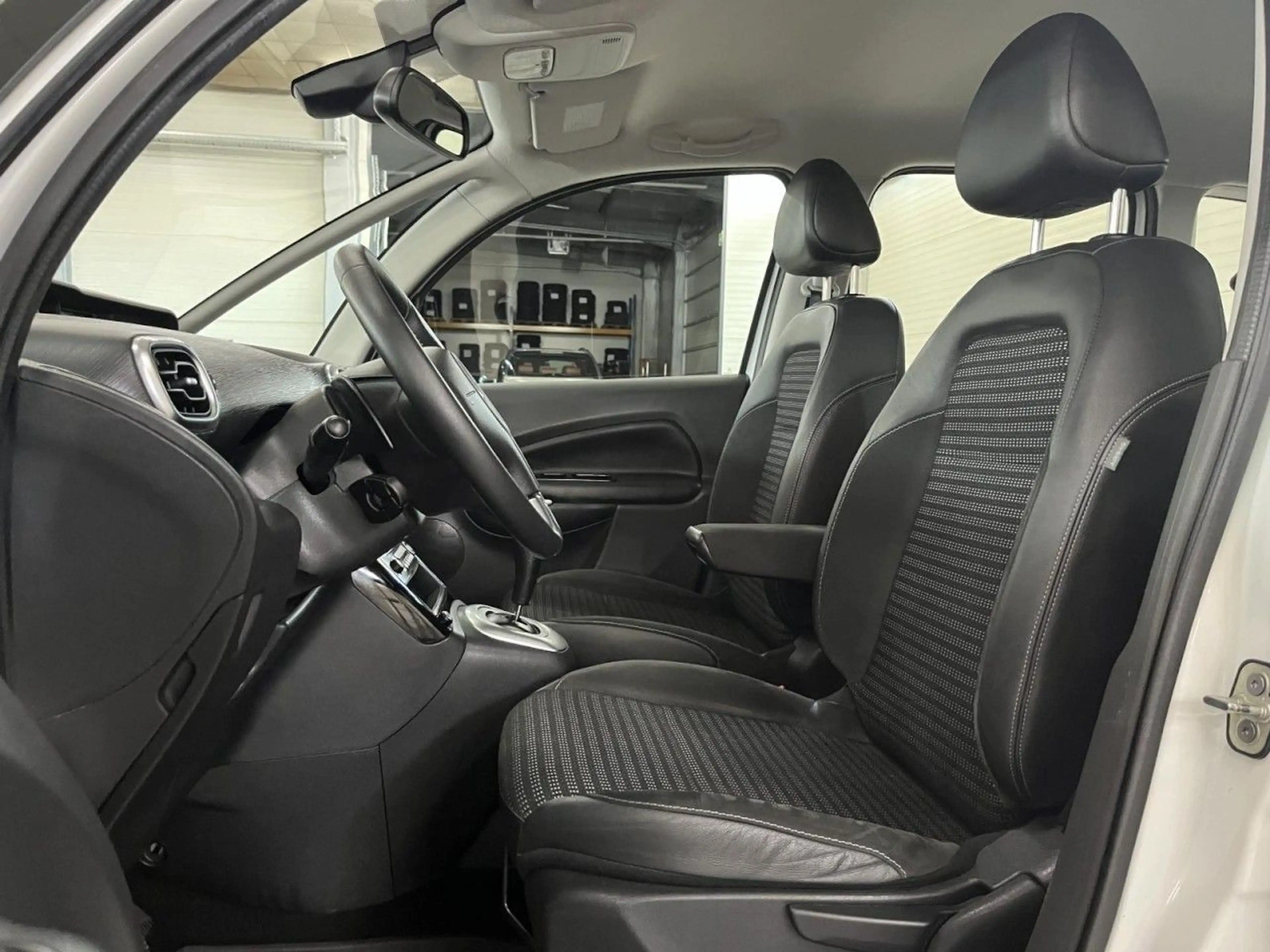 Citroen C3 Picasso C3 PICASSO EXCLUSIVE 1.6 AUTOMATIK AHK SCHLATWIP — photo 13