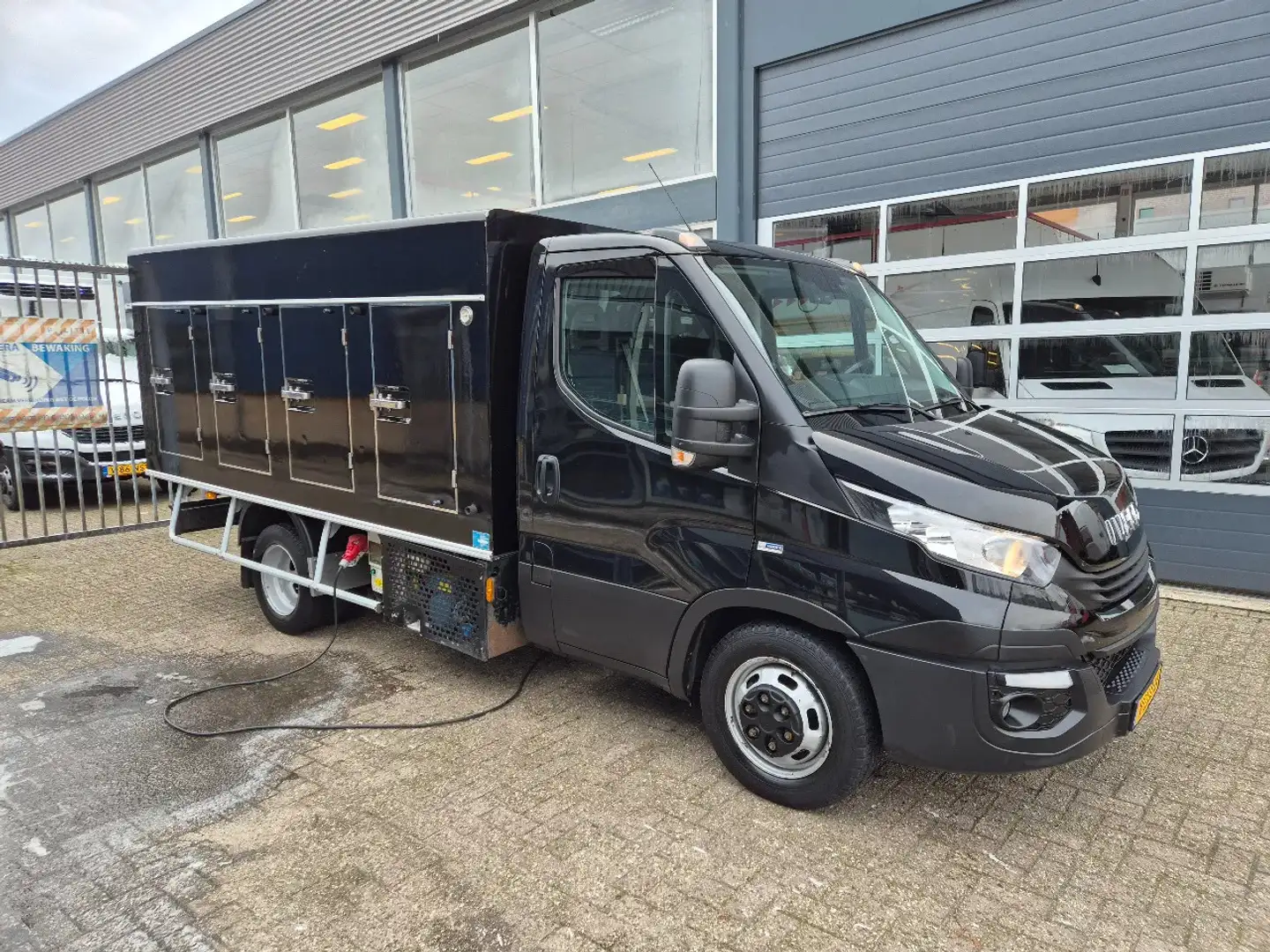 Iveco Daily 35C18 HiMatic/ Coldcar/ Eiswagen/ 4+4/ -40 Degree Noir - 1