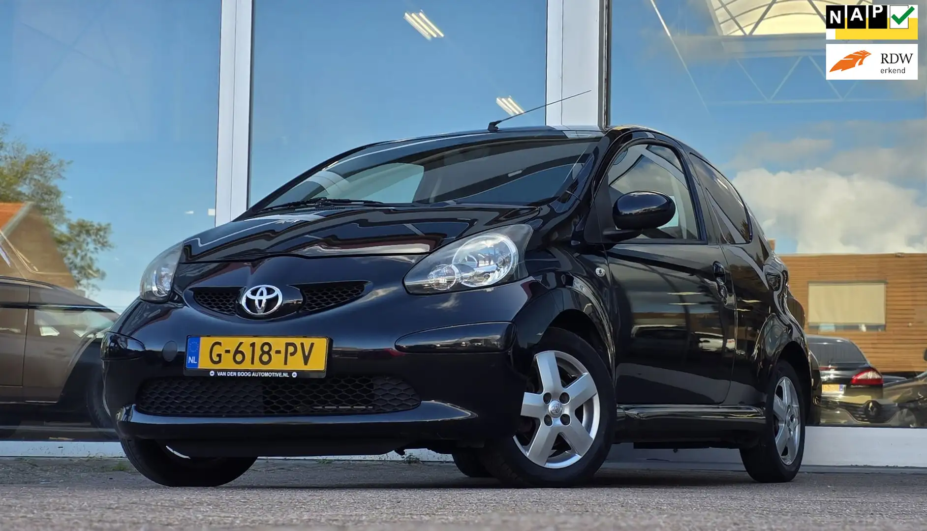 Toyota Aygo 1.0-12V Airco LM Velgen Elektrische Ramen! Zwart - 1