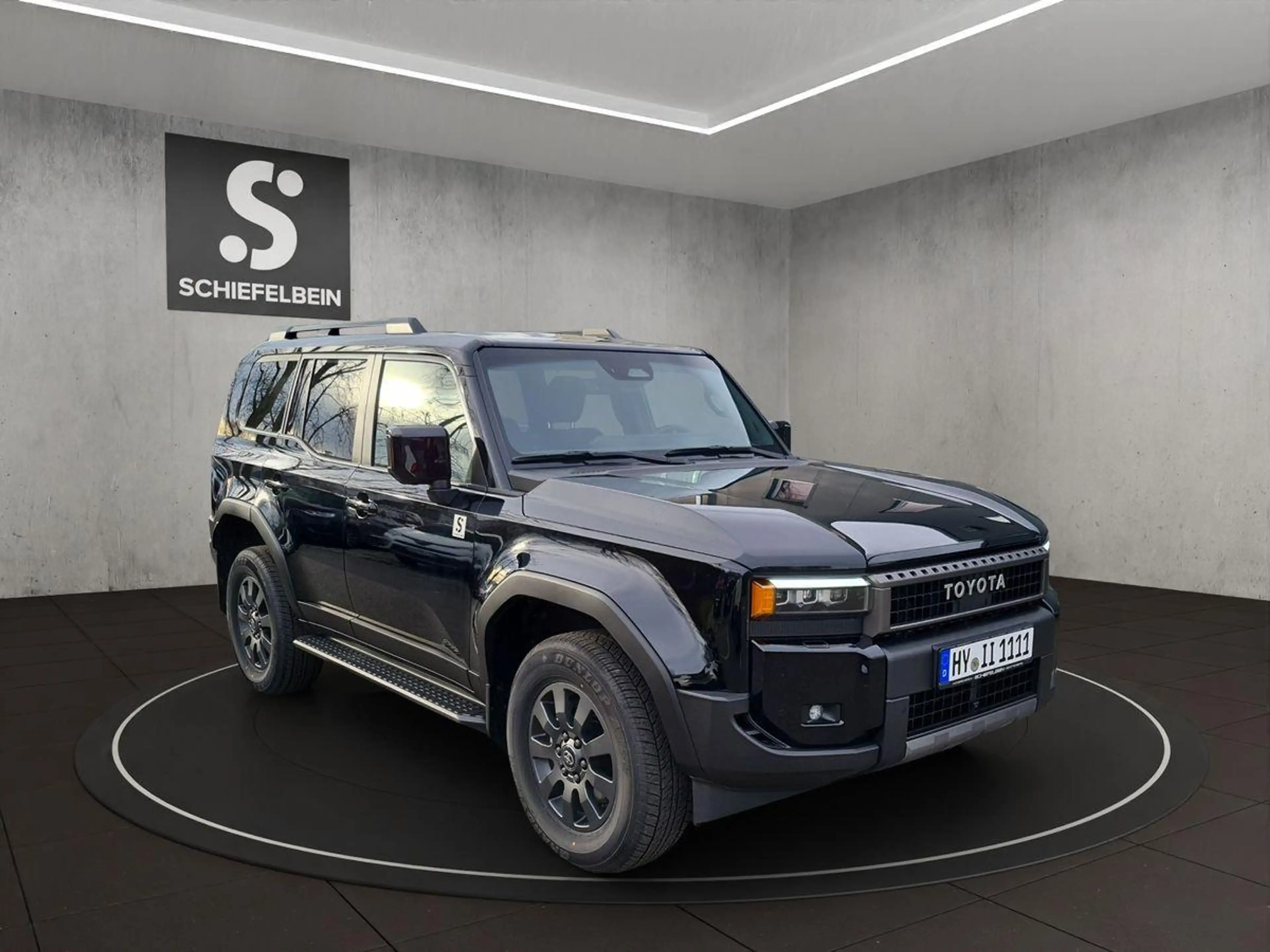 Toyota Land Cruiser 2.8D Mild Hybrid Executive-LED+NAVI — photo 2