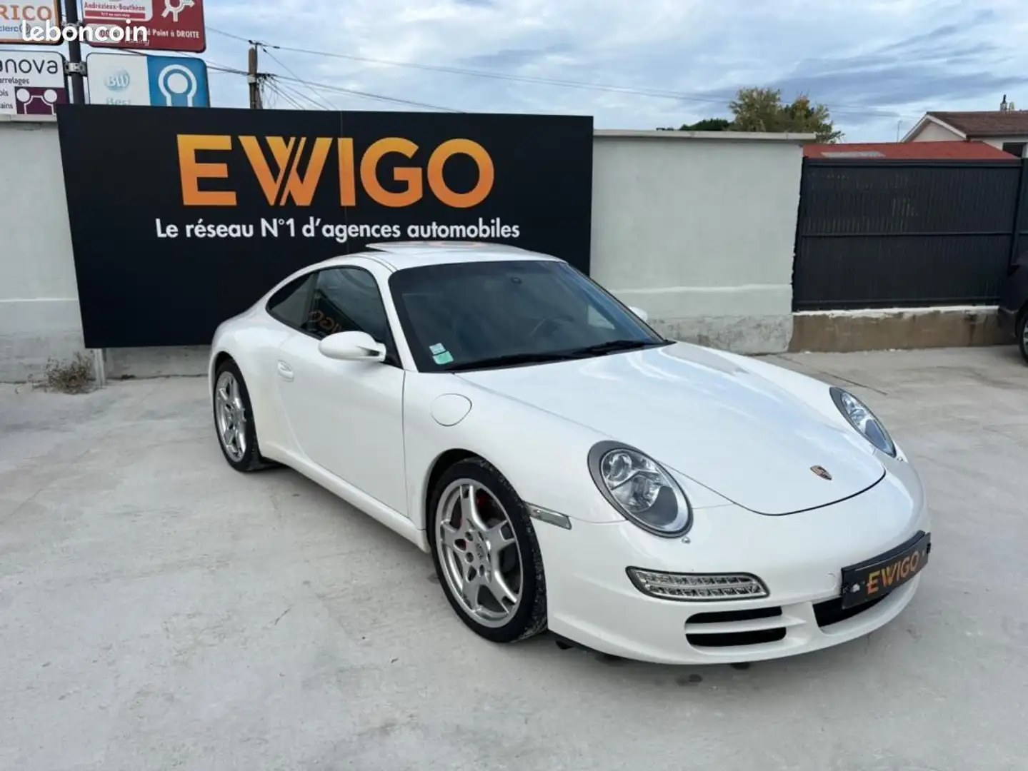 Porsche 911 997 COUPE 3.8 355 ch CARRERA S PACK CHRONO %2B ECH Blanc - 1
