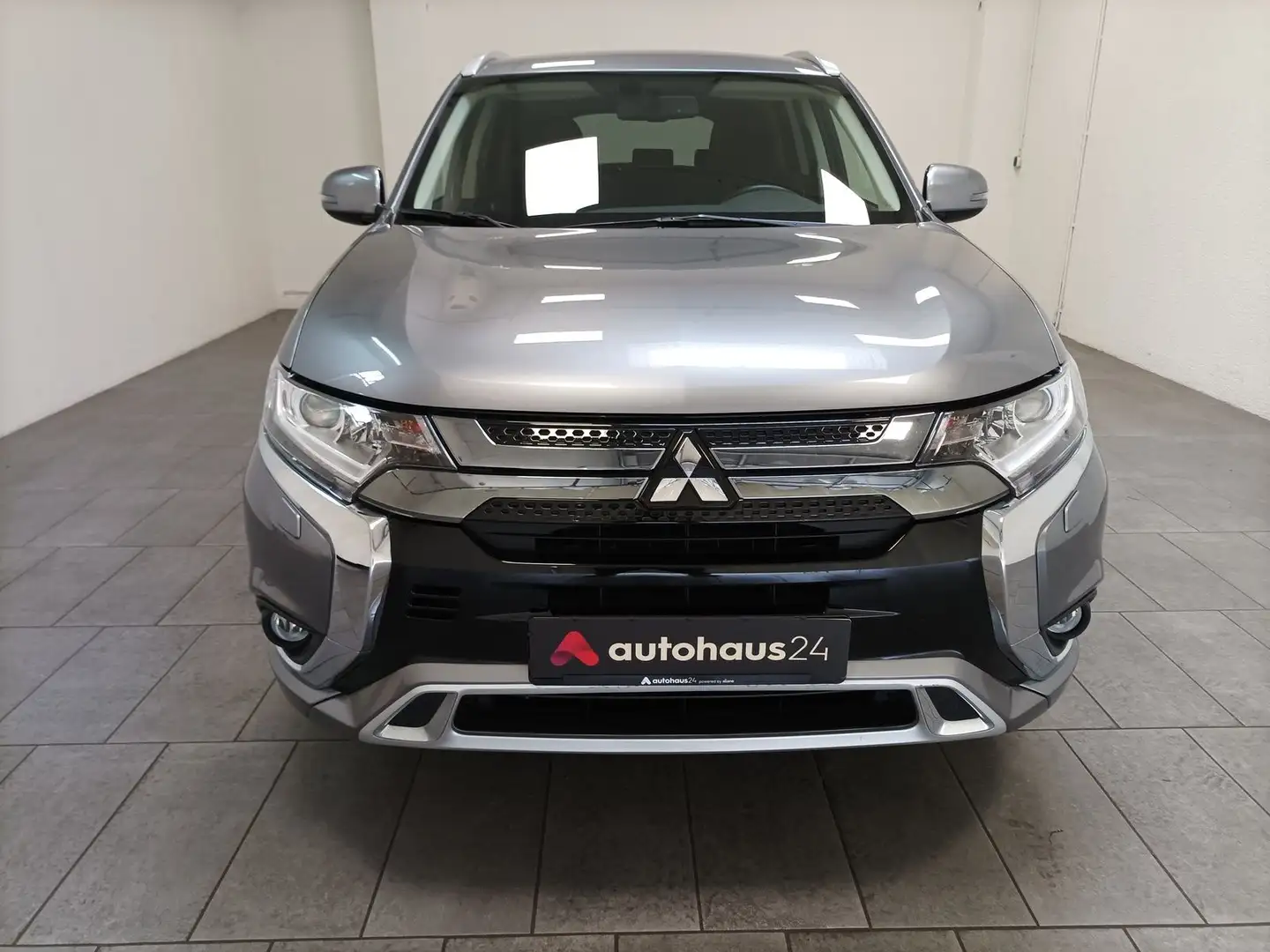 Mitsubishi Outlander 2.4 PHEV 4WD|Bliuetooth|CAM|DAB Grau - 2