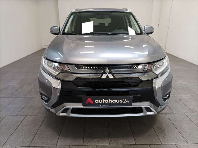 Mitsubishi Outlander 2.4 PHEV 4WD|Bliuetooth|CAM|DAB