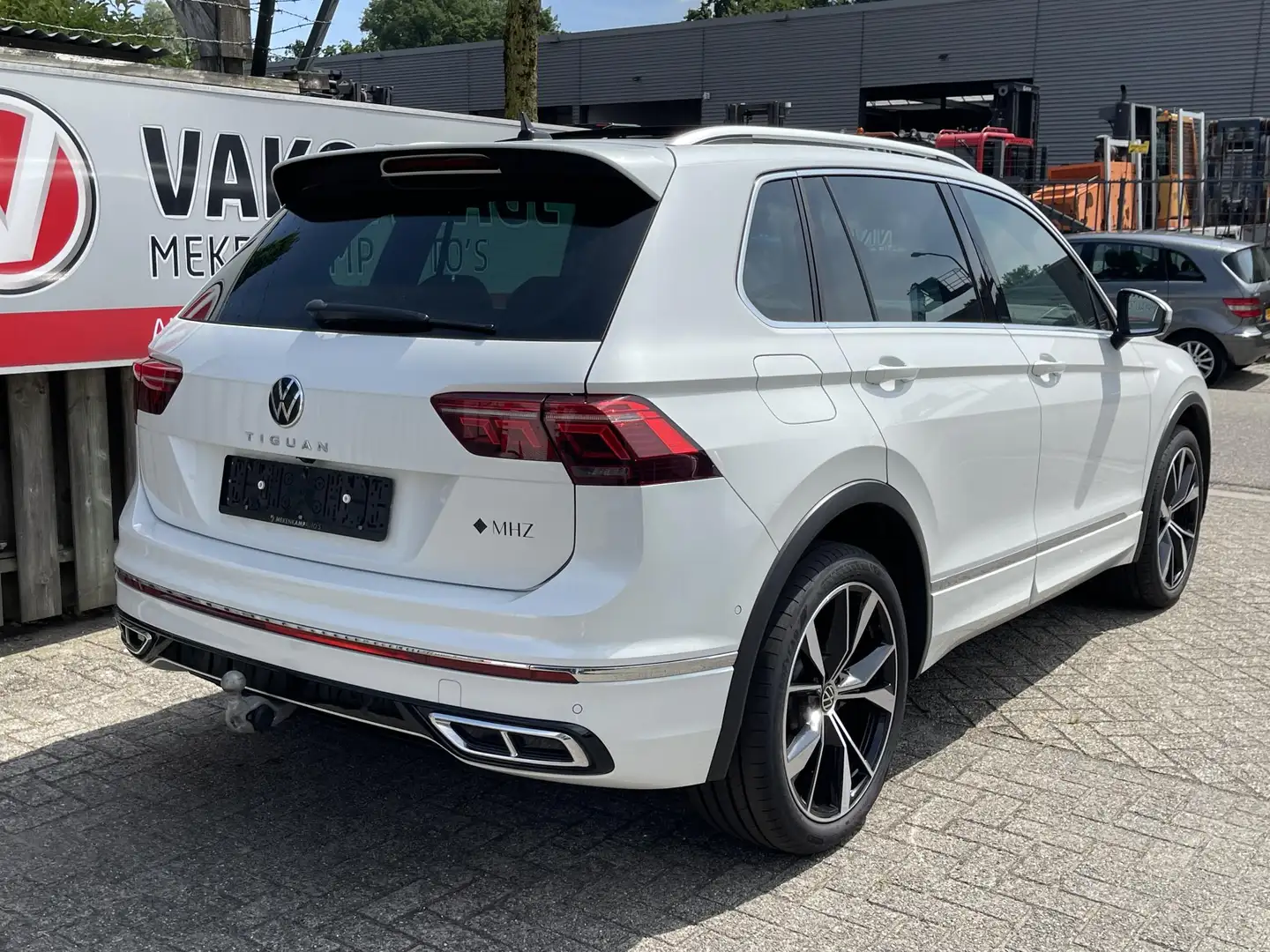 Volkswagen Tiguan 1.4 TSI eHybrid R-Line Business+ 20"/Panoramadak/T Blanco - 2