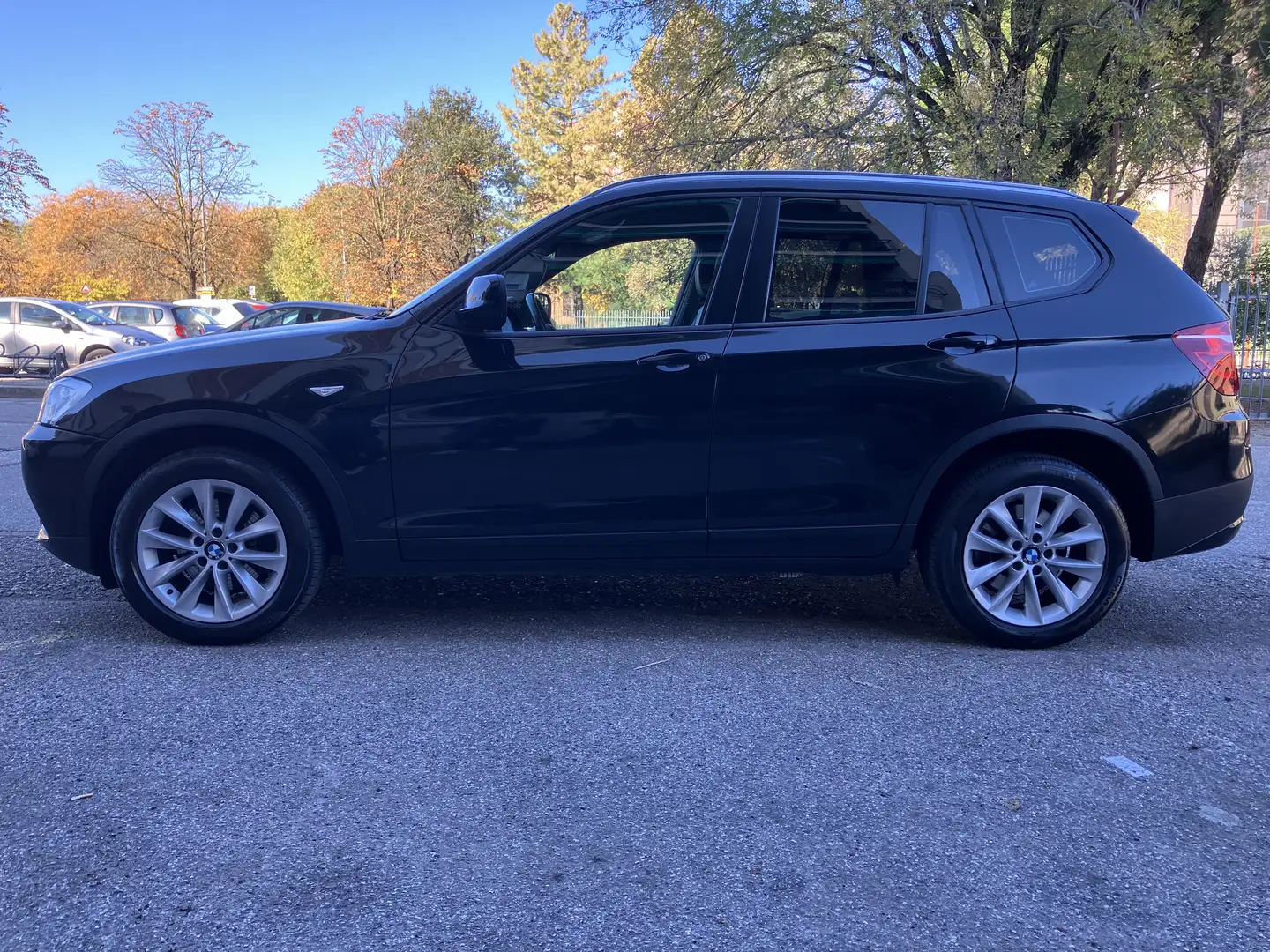 BMW X3 xdrive30dA Futura Nero - 2