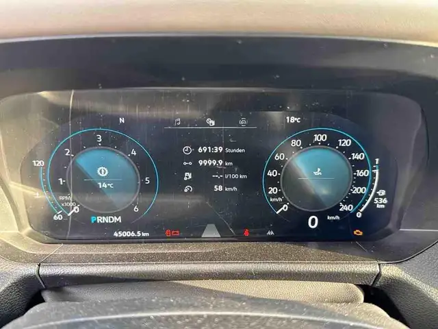 Volkswagen Amarok view 10