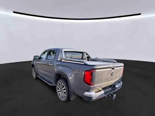 Volkswagen Amarok view 4