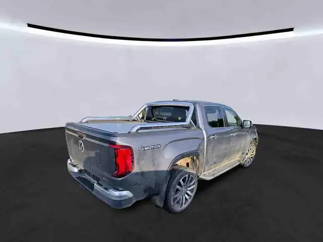 Volkswagen Amarok view 2