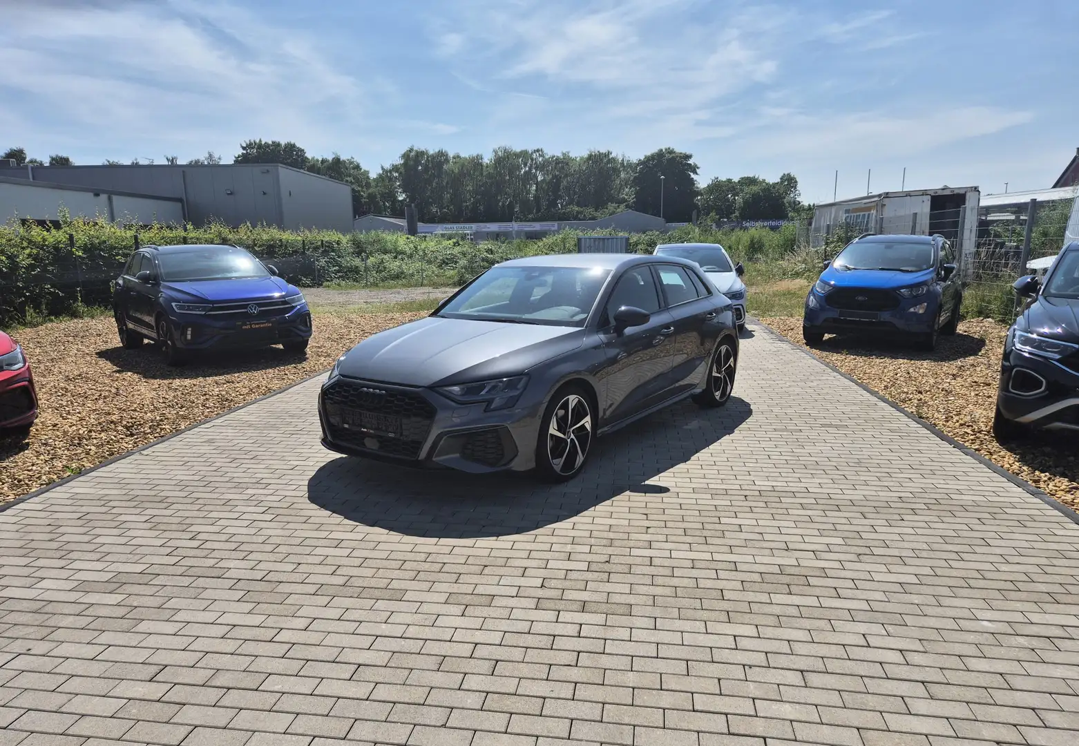 Audi A3 40 TFSI Sportback quattro S tronic S-line/Led/Navi Grijs - 1