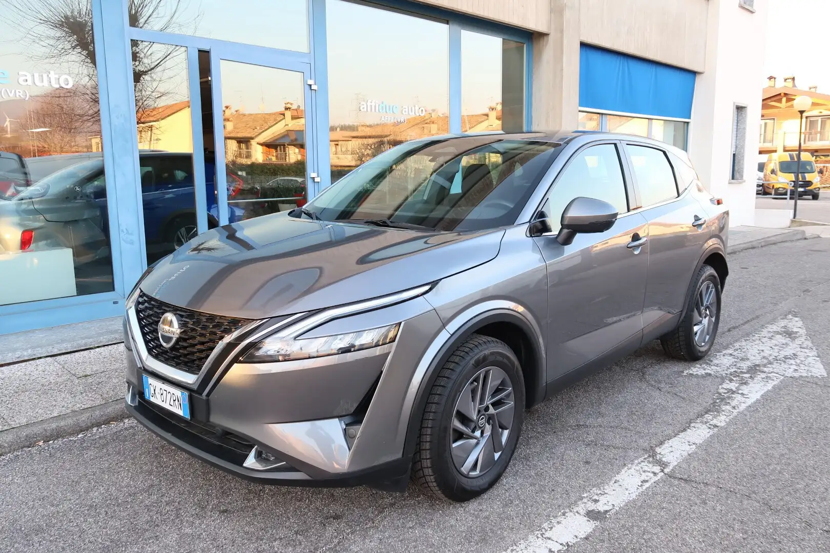 Nissan Qashqai MHEV 158 CV Xtronic Business Gris - 1