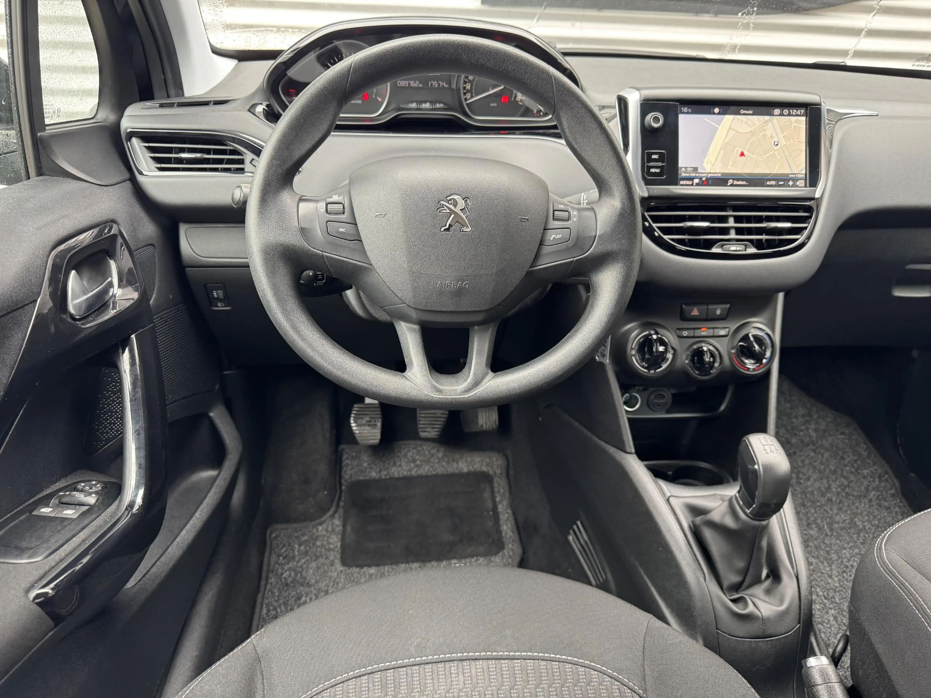 Peugeot 208 1.2 PureTech Active Navi|D-riem vv in 2024|Airco|C — photo 2