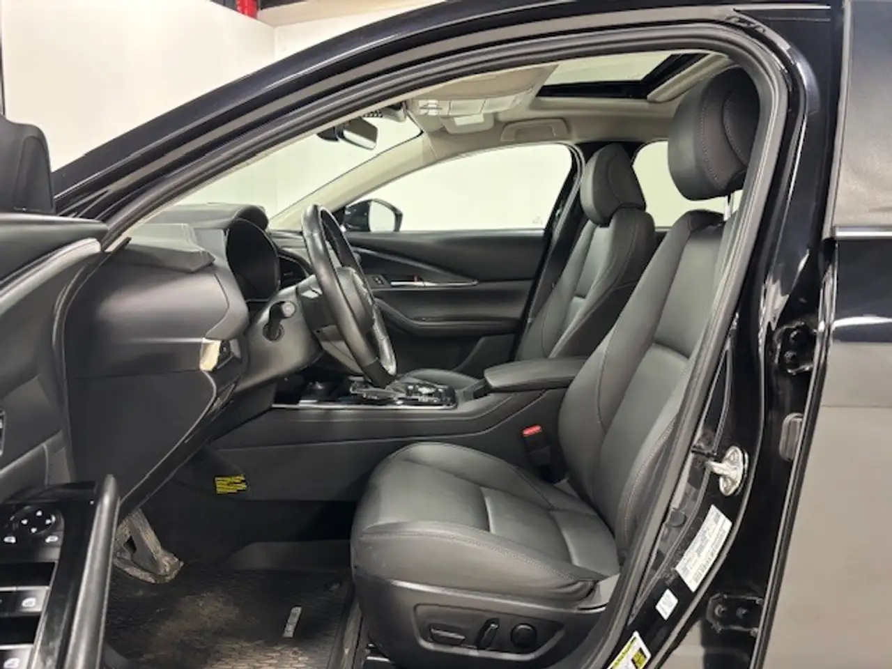 Mazda CX-30 photo Mazda CX-30