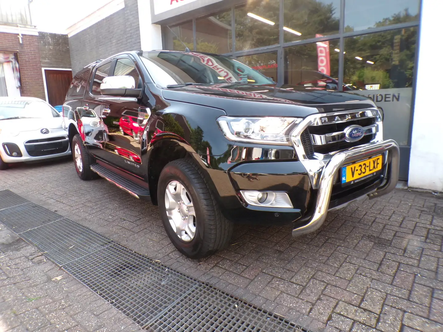 Ford Ranger 3.2 TDCi 5-DRS Wildtrak Supercab DUBBEL CABINE,MAR Zwart - 2