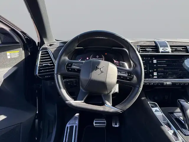 DS Automobiles DS 7 view 13