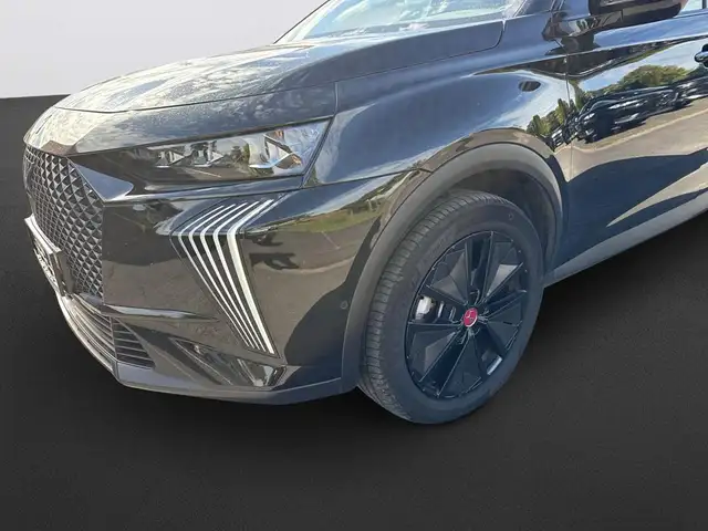 DS Automobiles DS 7 view 9