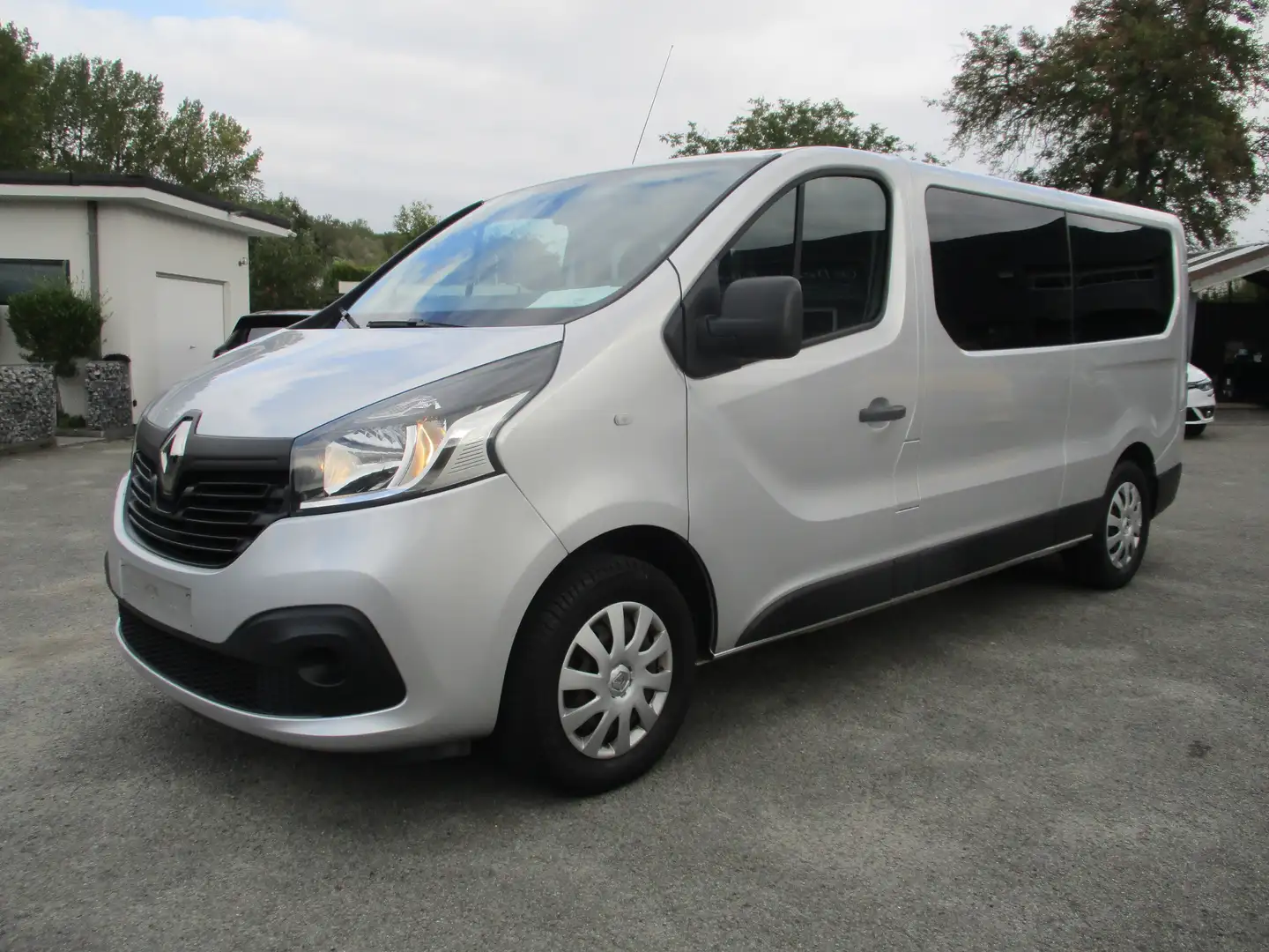 Renault Trafic dCi 125 L2H1 9-Zitplaatsen/Airco/Camera/106.000km Argent - 1