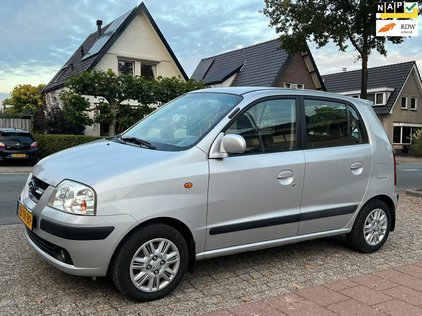 Hyundai Atos 1.1i Dynamic Cool UNIEK 63.000 KM NL-AUTO-NAP. Grijs - 1