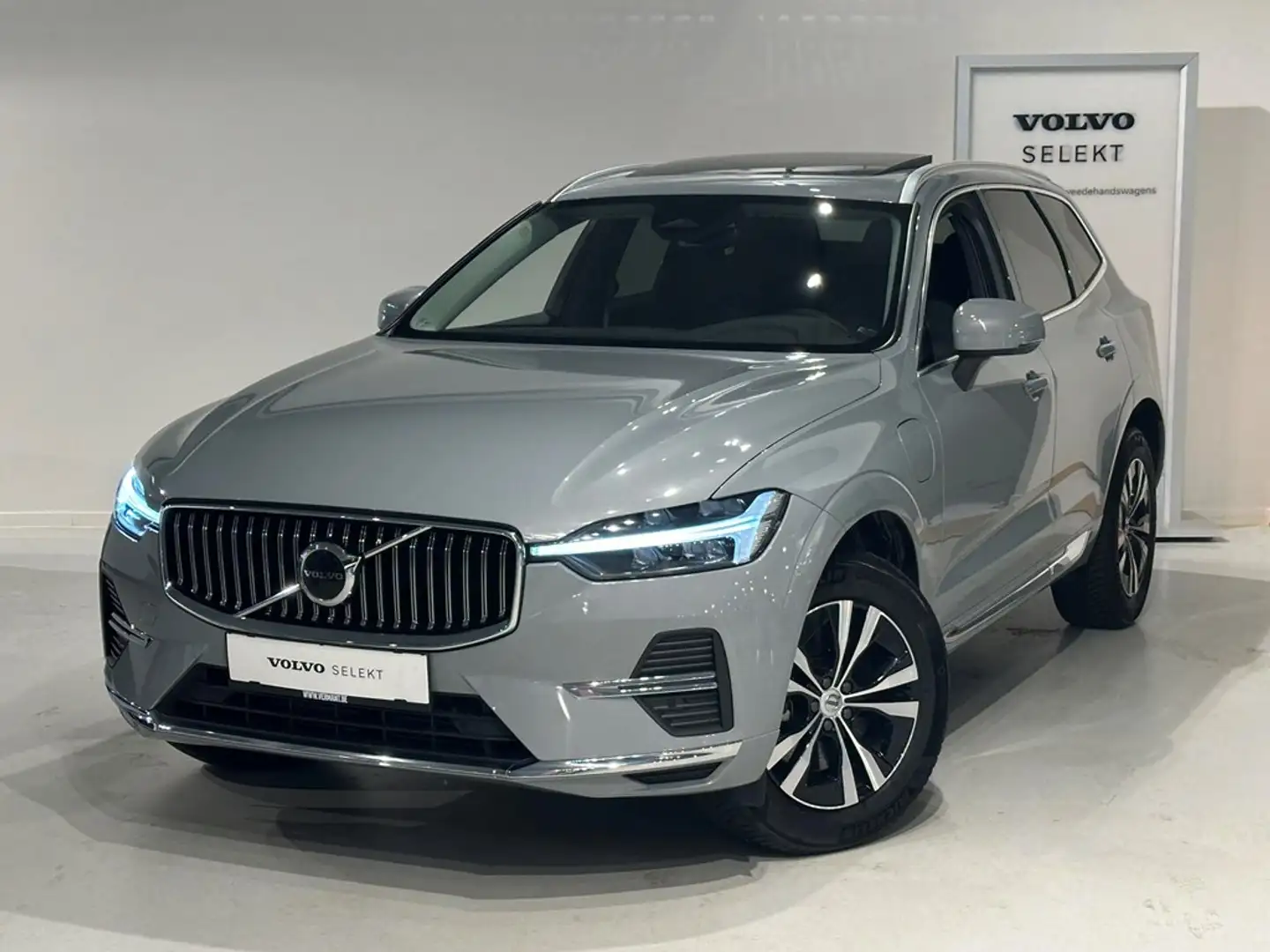 Volvo XC60 T6 Recharge Bright + electr trekhaak Grijs - 1