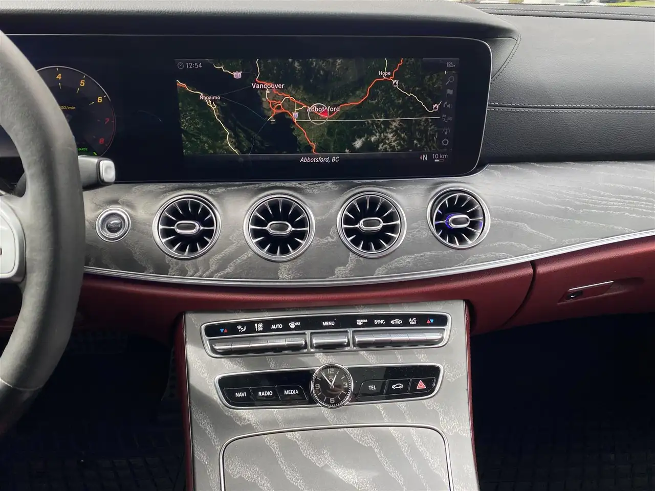 Mercedes-Benz CLS снимка Mercedes-Benz CLS