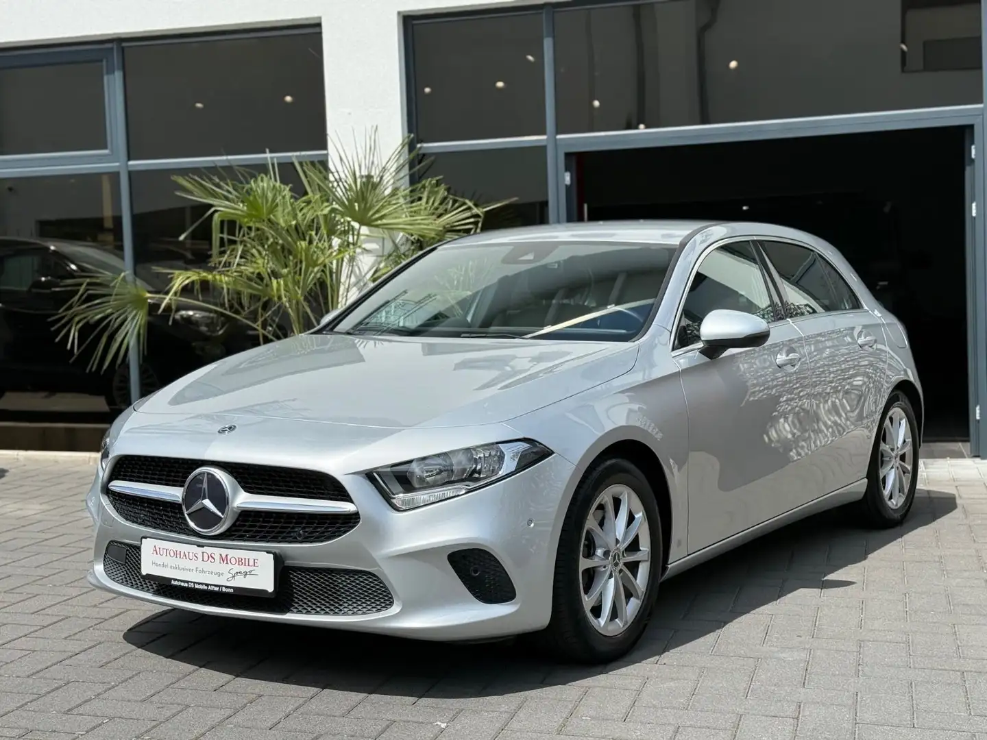 Mercedes-Benz A 200 Progressive/Widescreen Argent - 1