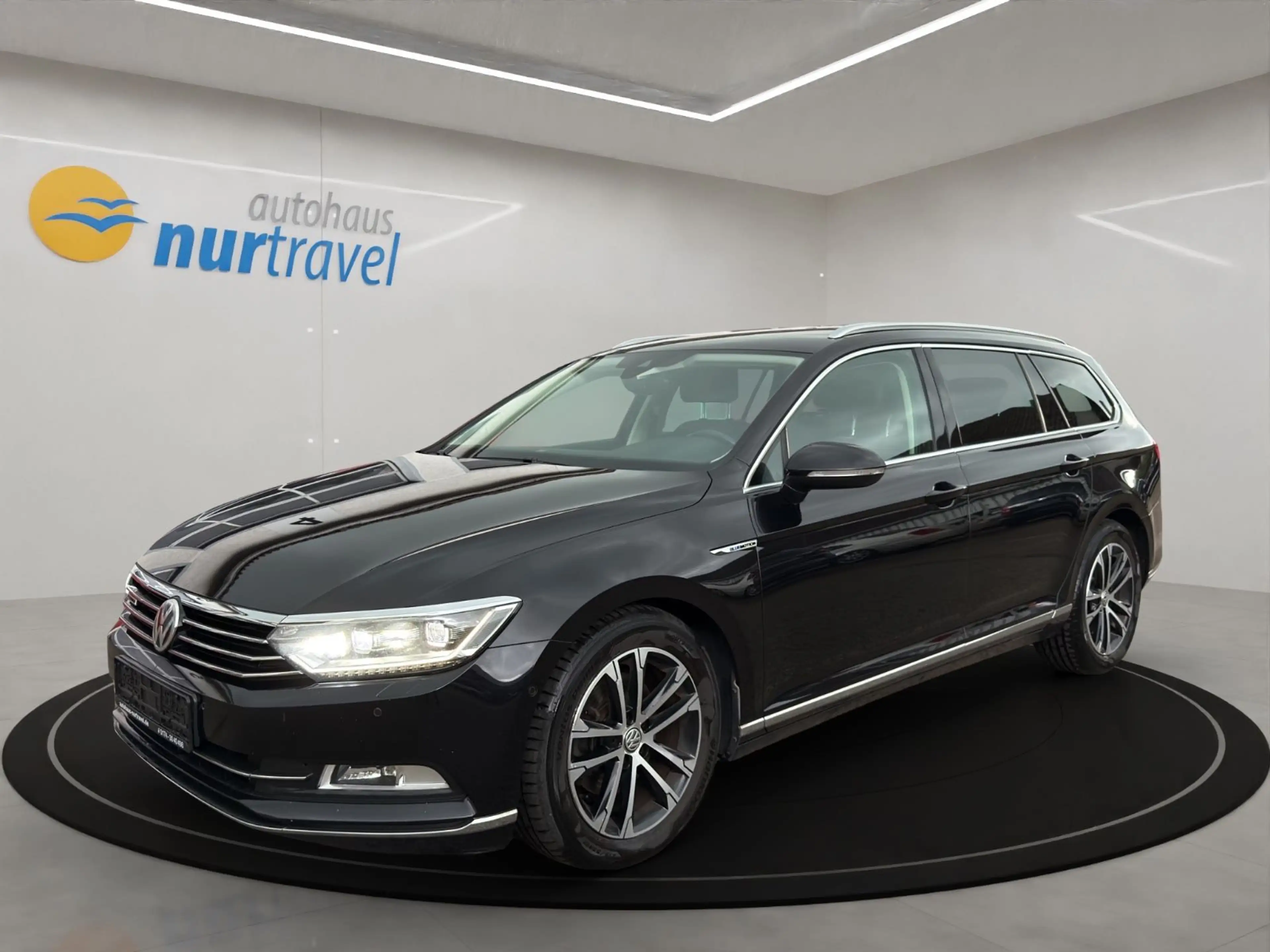 Volkswagen Passat Variant 2.0 TDI DSG Highline R-Line R-Kam Standhz ACC