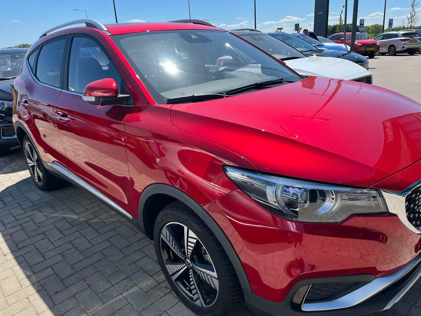 MG ZS MG EV Luxury 45 kWh | WLTP 263KM | Panorama/ Schui Rot - 2