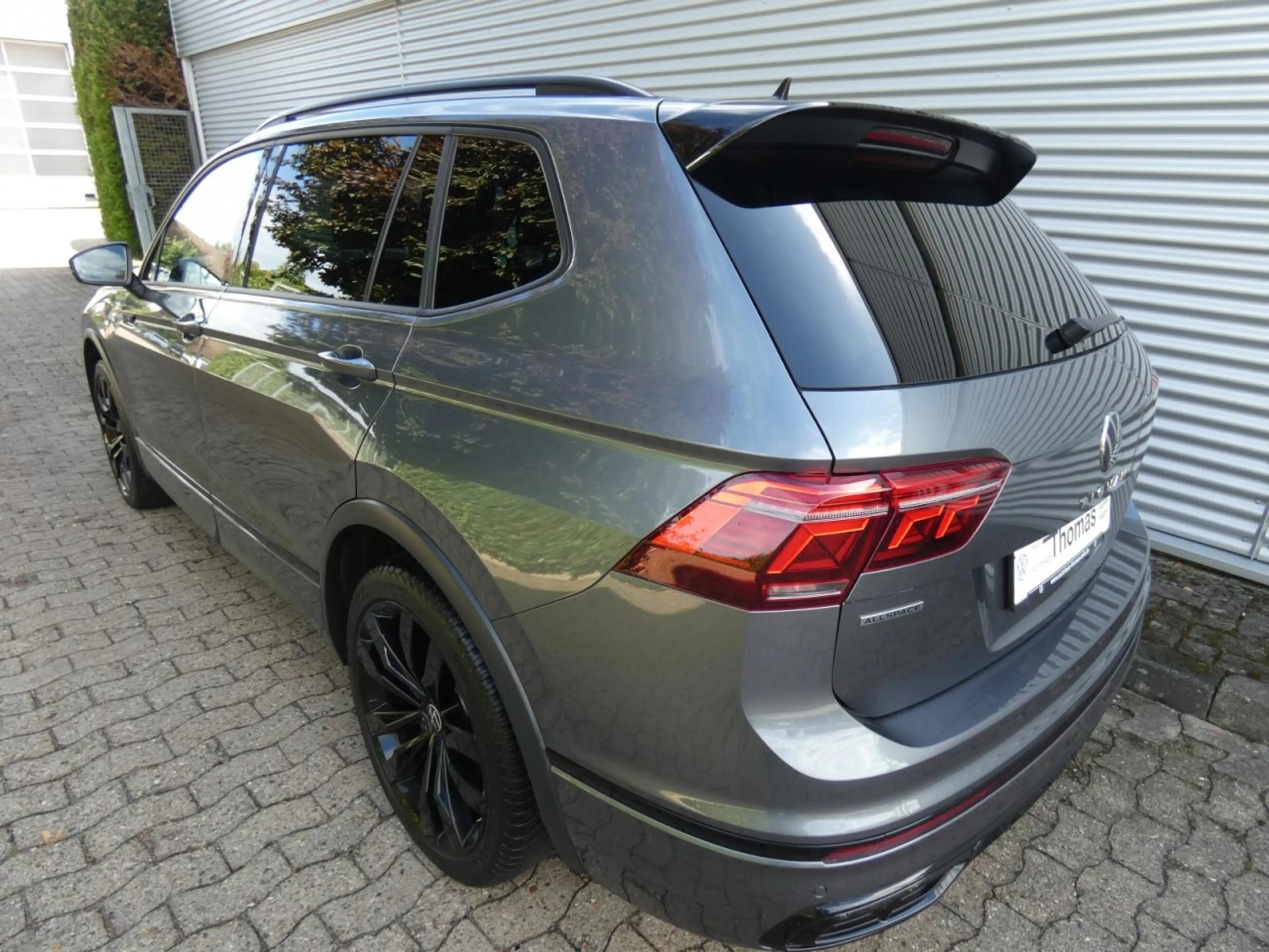 Volkswagen Tiguan Allspace Allspace R-Line Tiguan Allspace 2.0 TSI DSG 4Motion R-Line MLED — photo 9